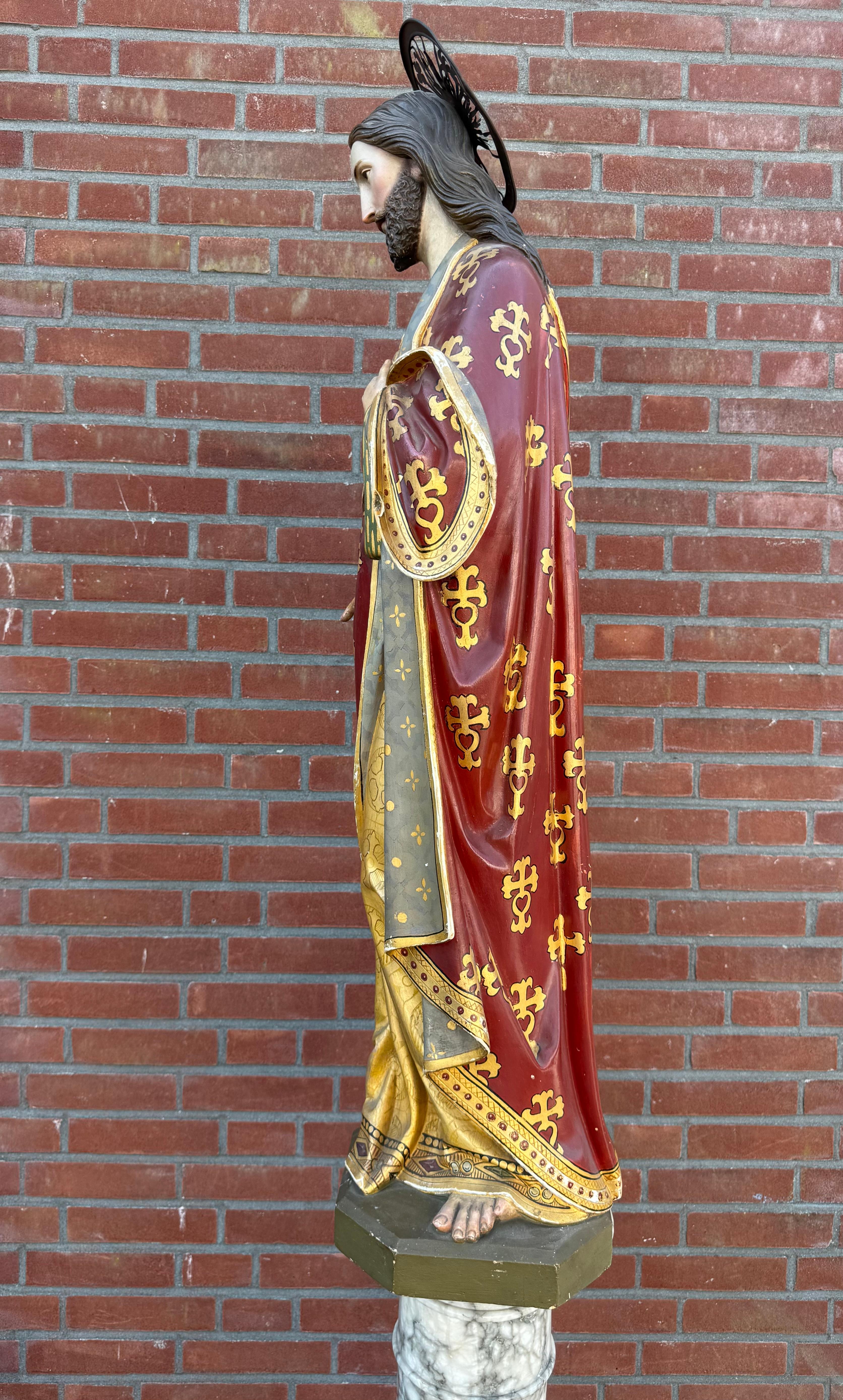 Belle statue du Sacré-Cœur de Jésus du XIXe siècle en Clay and Wood polychrome en vente 11