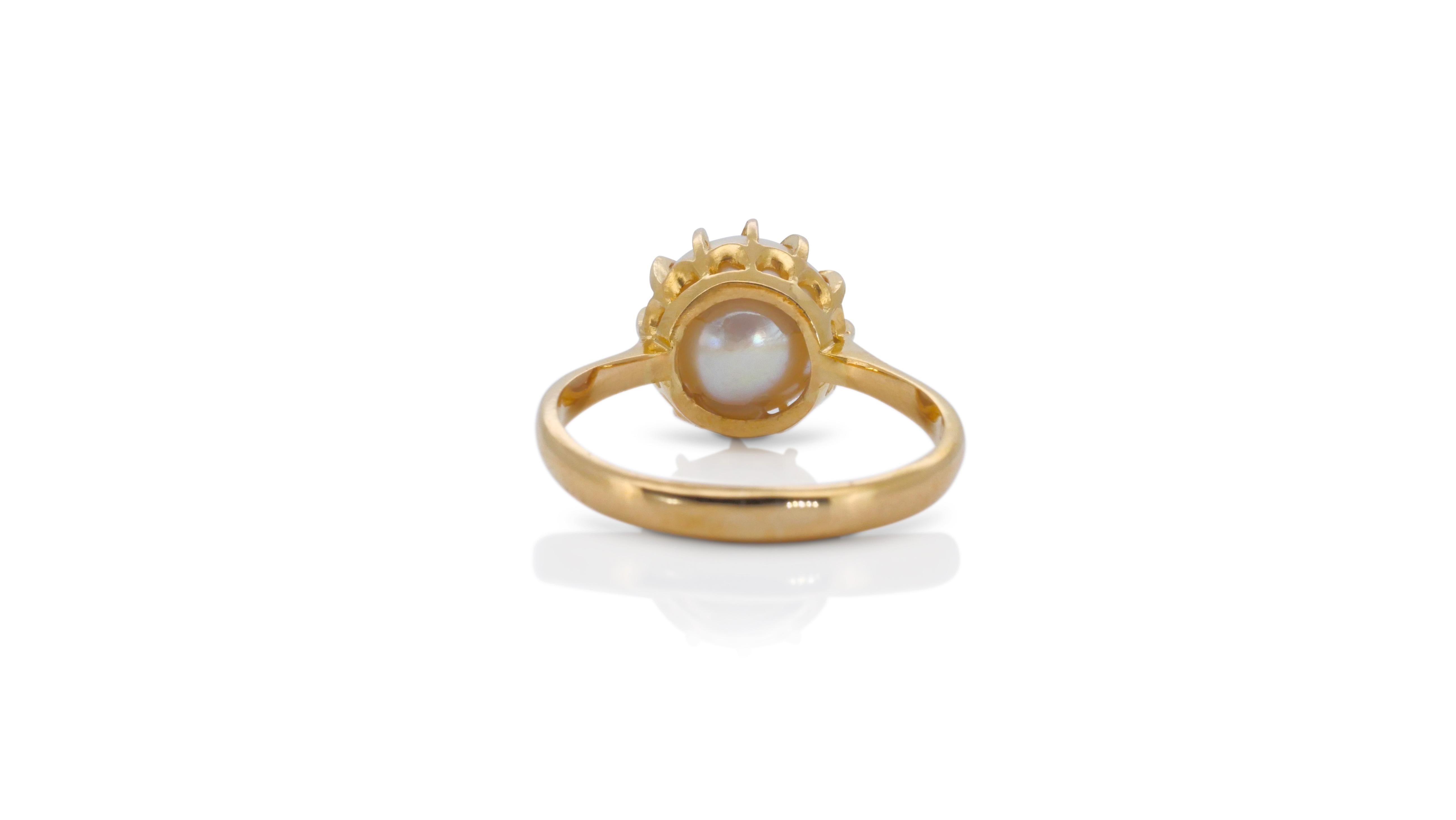Women's Beautiful 20k Yellow Gold with Pearl Ring, NGI Certificate For Sale