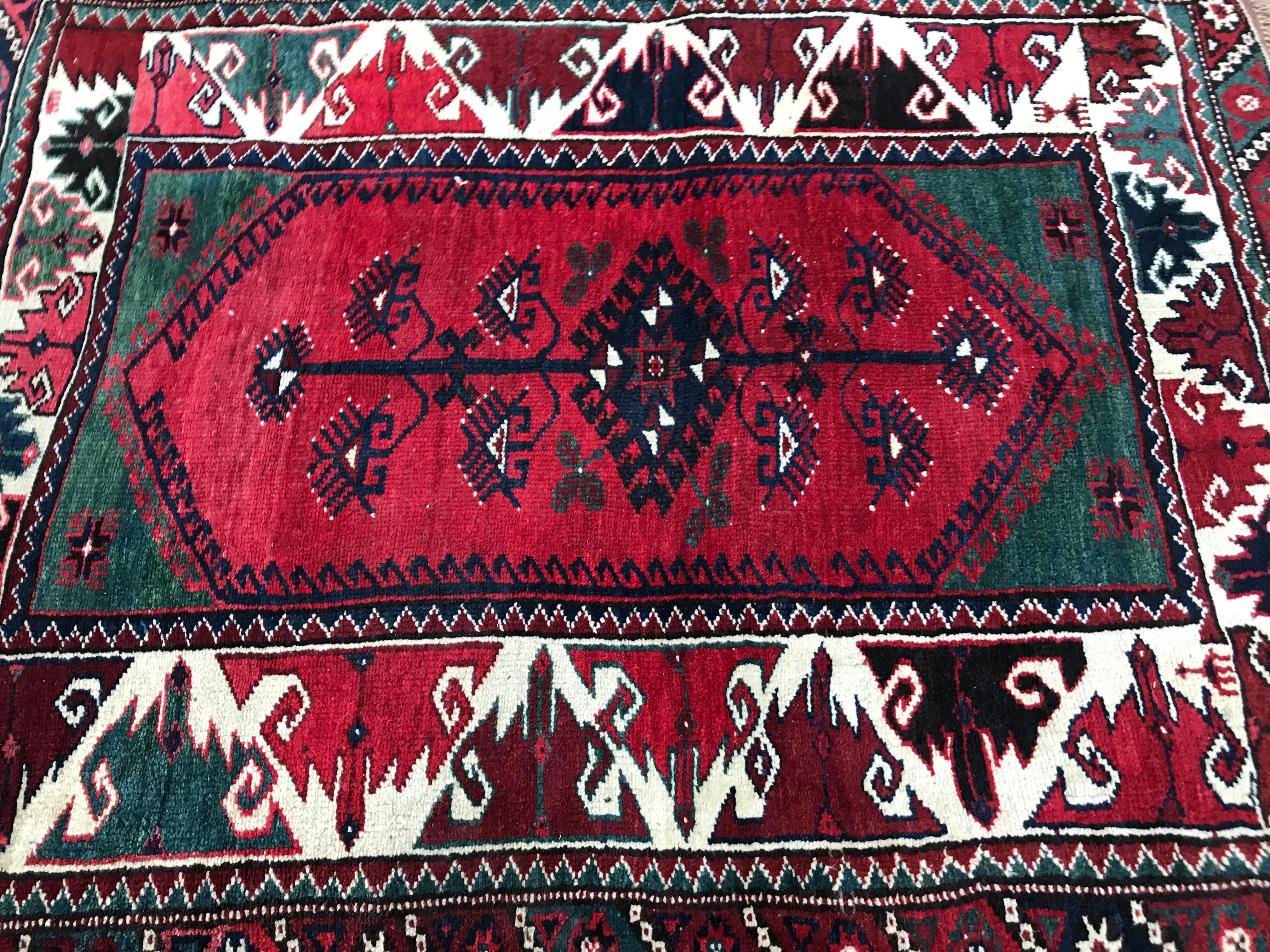 Turc Magnifique tapis turc anatolien du 20e siècle de Bobyrug en vente