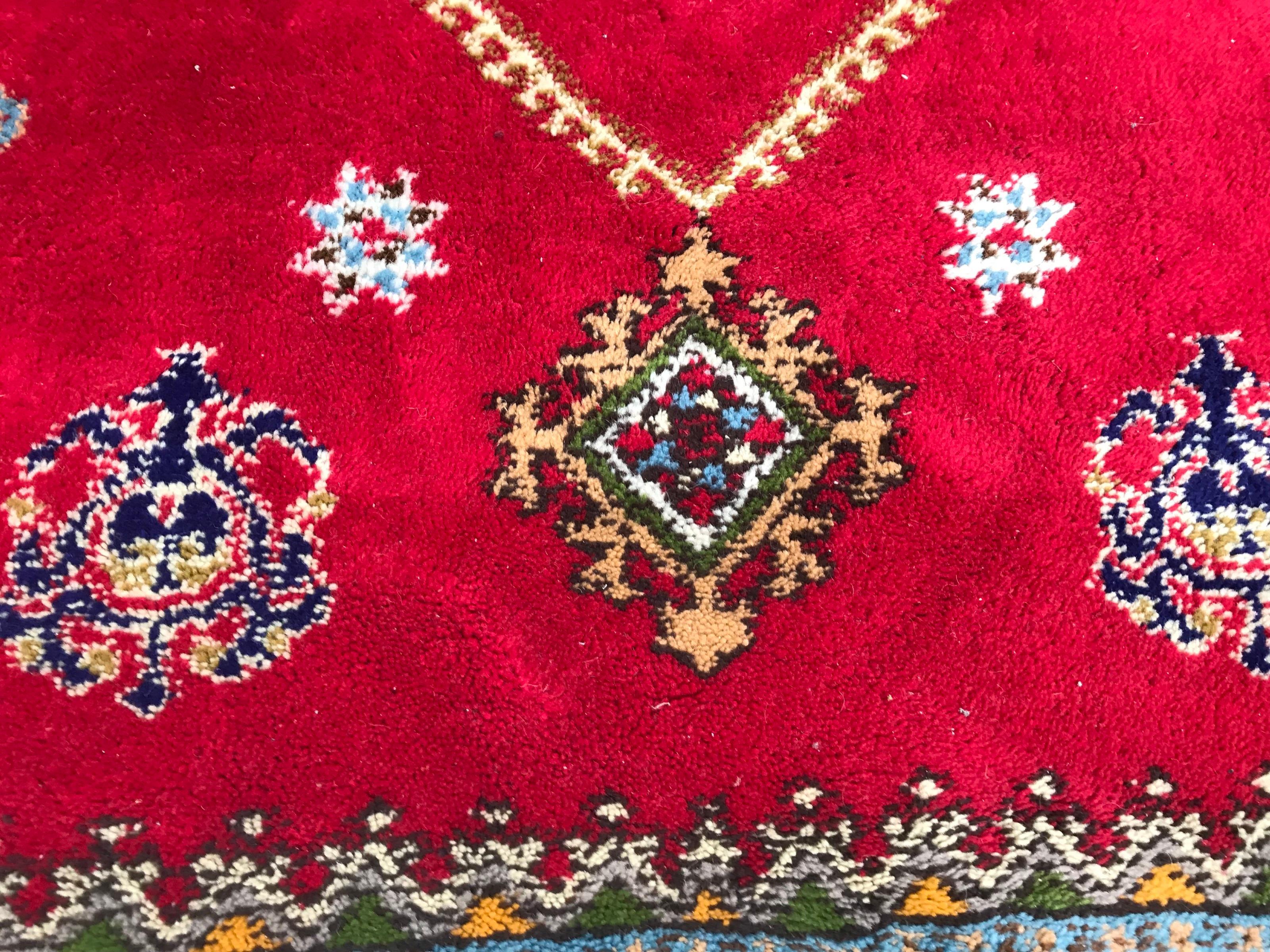 Beautiful 20th Century Moroccan Rabat Rug In Good Condition For Sale In Saint Ouen, FR