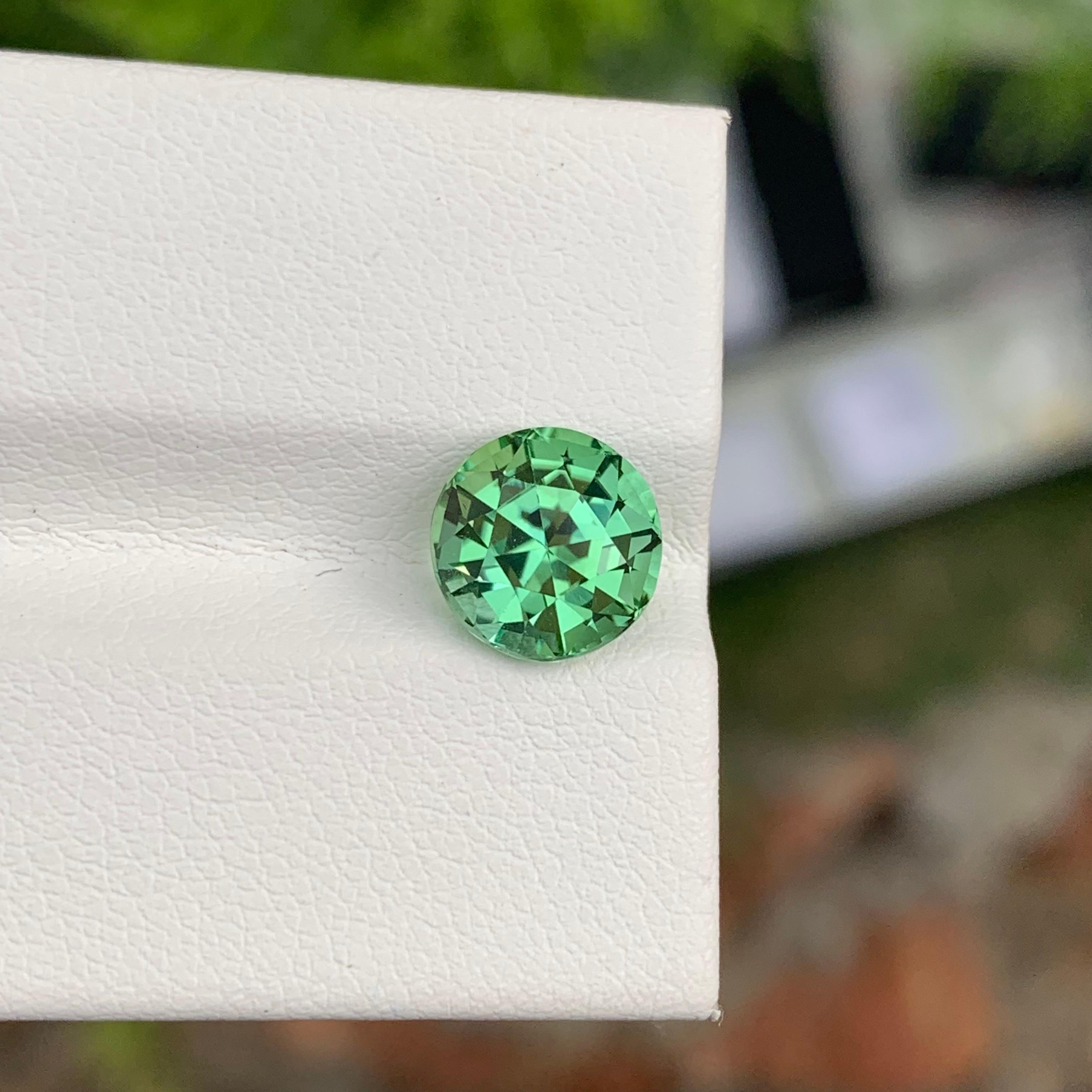 Loupe Clean 2.75 Carat Natural Loose Green Tourmaline Round Shape Gem Neuf - En vente à Peshawar, PK