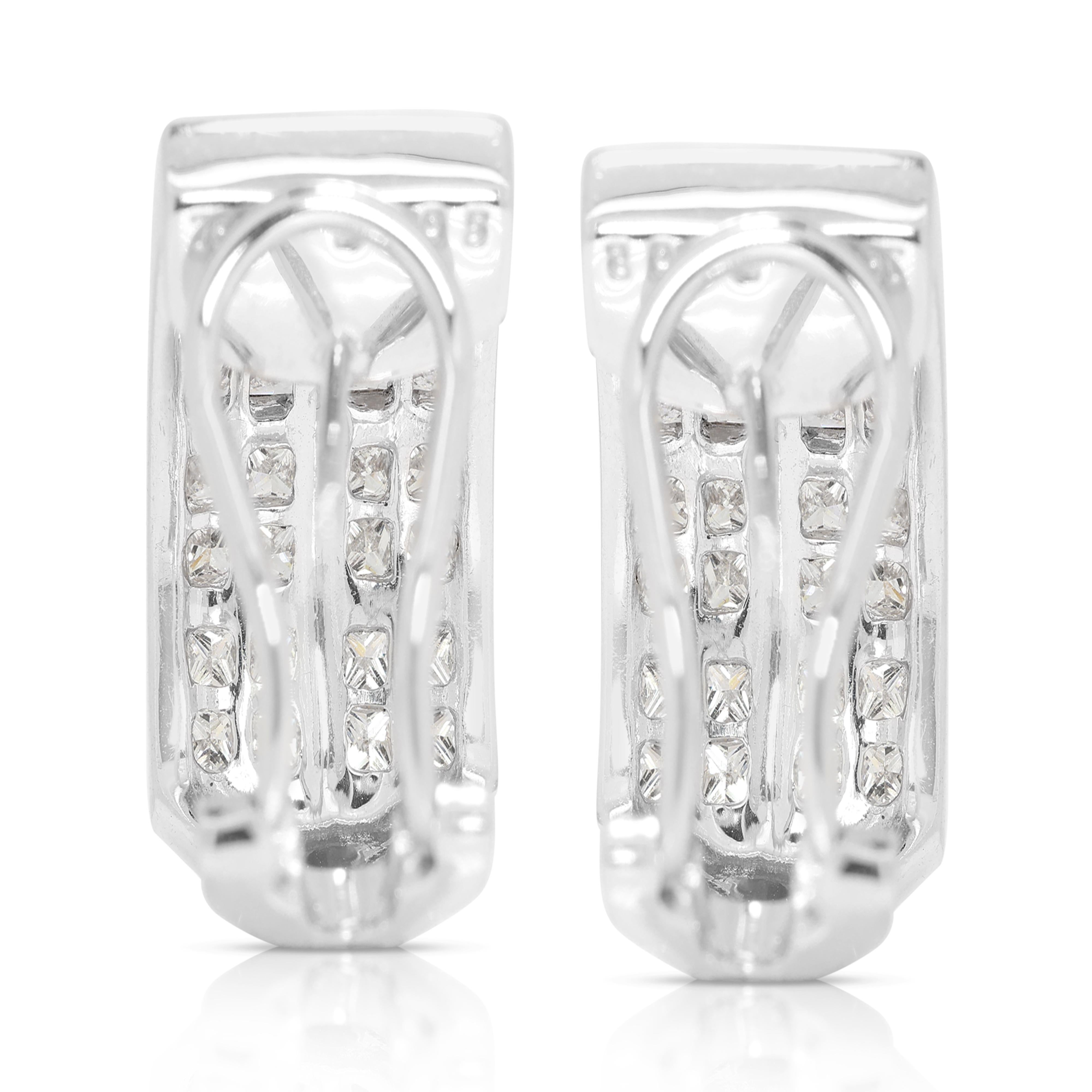 Preciosos Pendientes de Diamante Natural Brillante Redondo de 2,95ct en Oro Blanco de 18K en venta 1