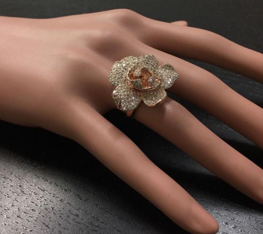 Women's or Men's Beautiful 3.00 Carat Natural Diamond 14 Karat Solid Rose Gold Ring For Sale