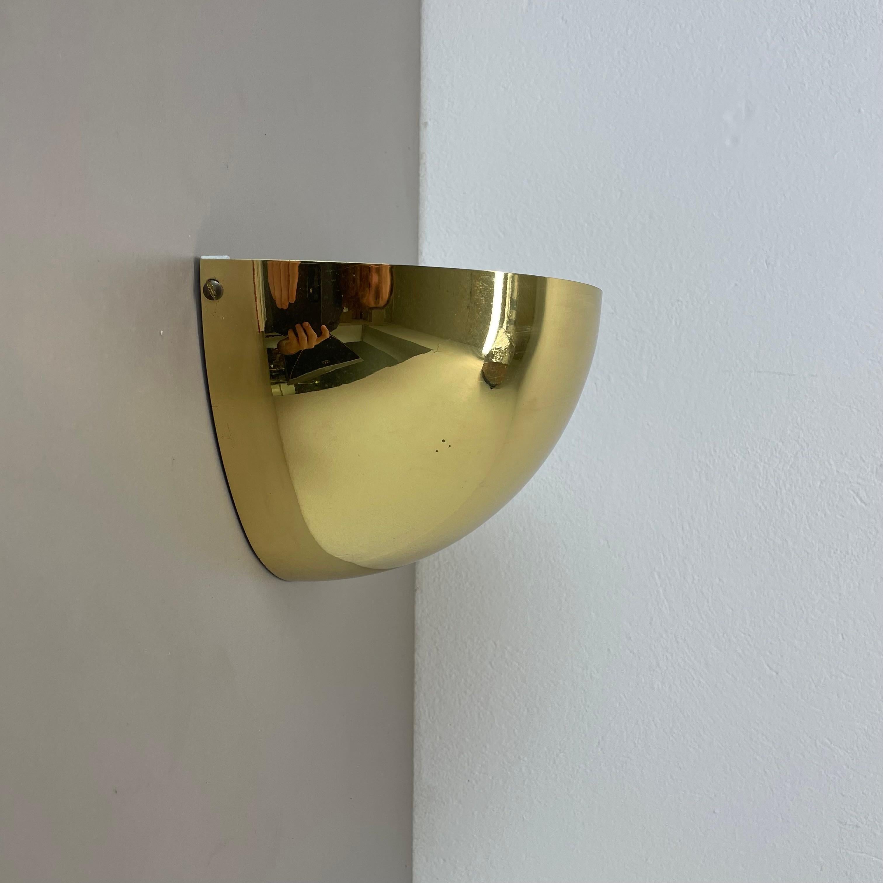 Precioso aplique de latón de 32 cm estilo Sciolari uplight  Bankamp Leuchten, década de 1980 Moderno de mediados de siglo en venta