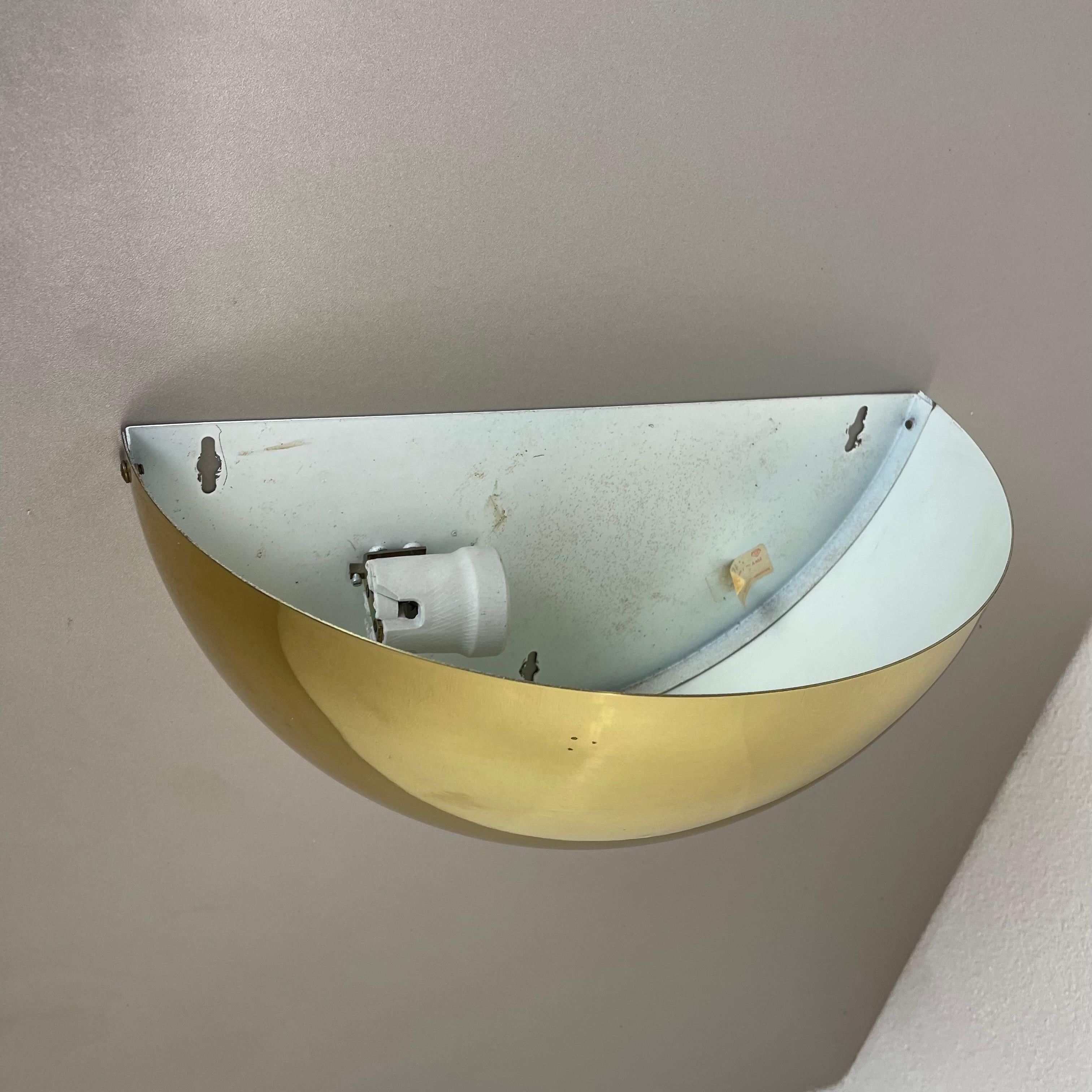 Precioso aplique de latón de 32 cm estilo Sciolari uplight  Bankamp Leuchten, década de 1980 Alemán en venta