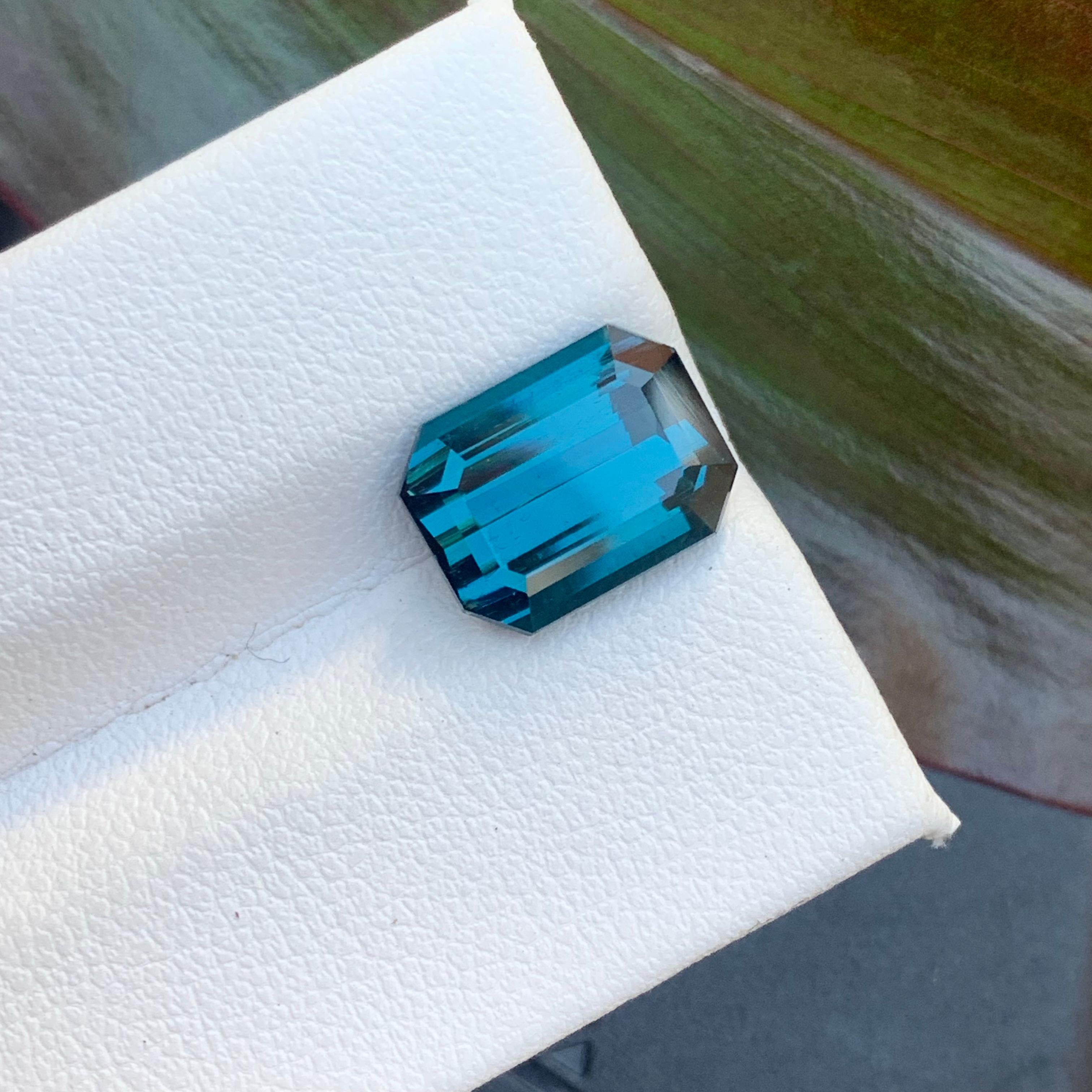 Beautiful 4.30 Carat Natural Blue Indicolite Indigo Tourmaline Emerald Cut Shape For Sale 4