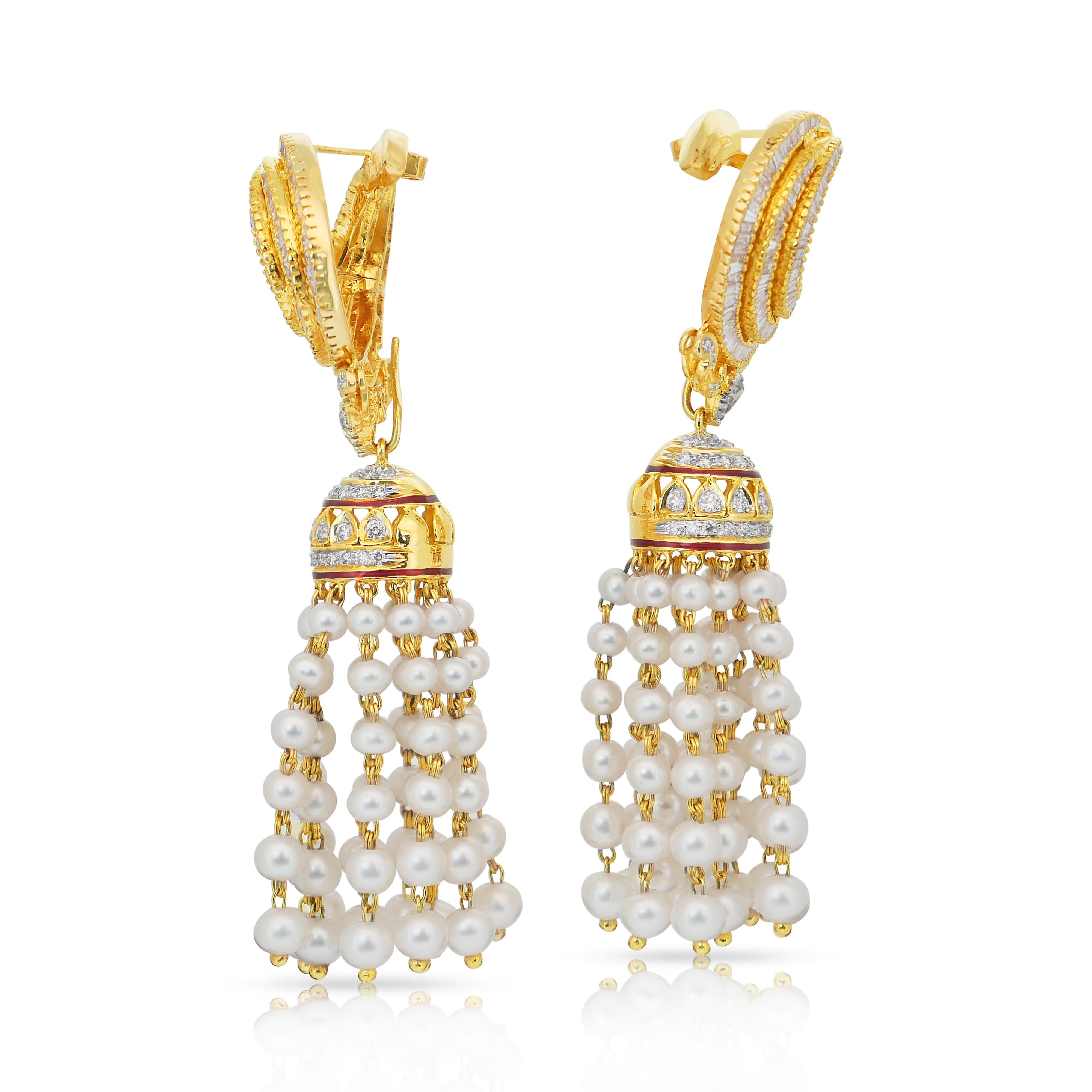 Beautiful 4.80ct All Cultured Pearls and Natural Diamonds Drop Earrings For Sale 2