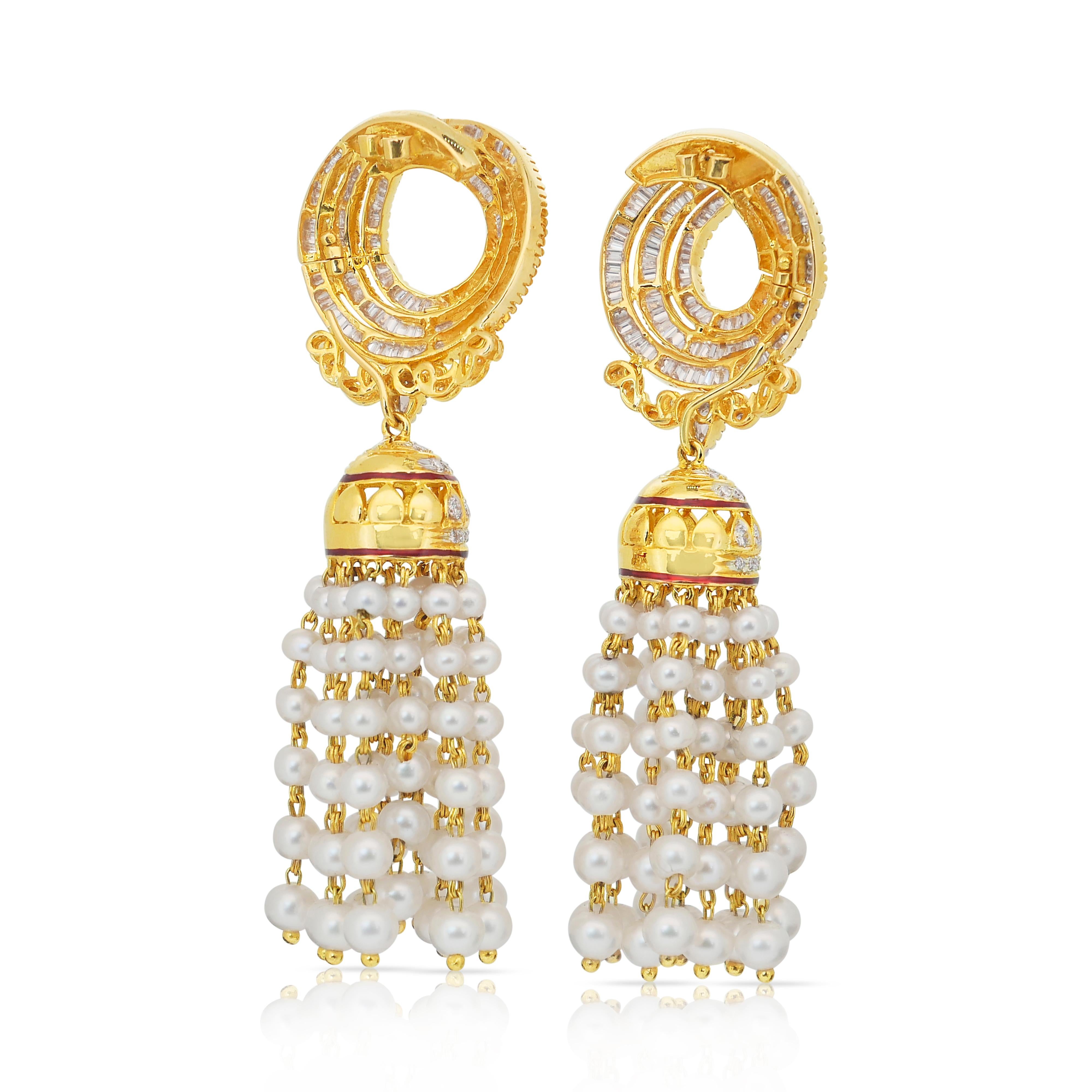 Beautiful 4.80ct All Cultured Pearls and Natural Diamonds Drop Earrings For Sale 4