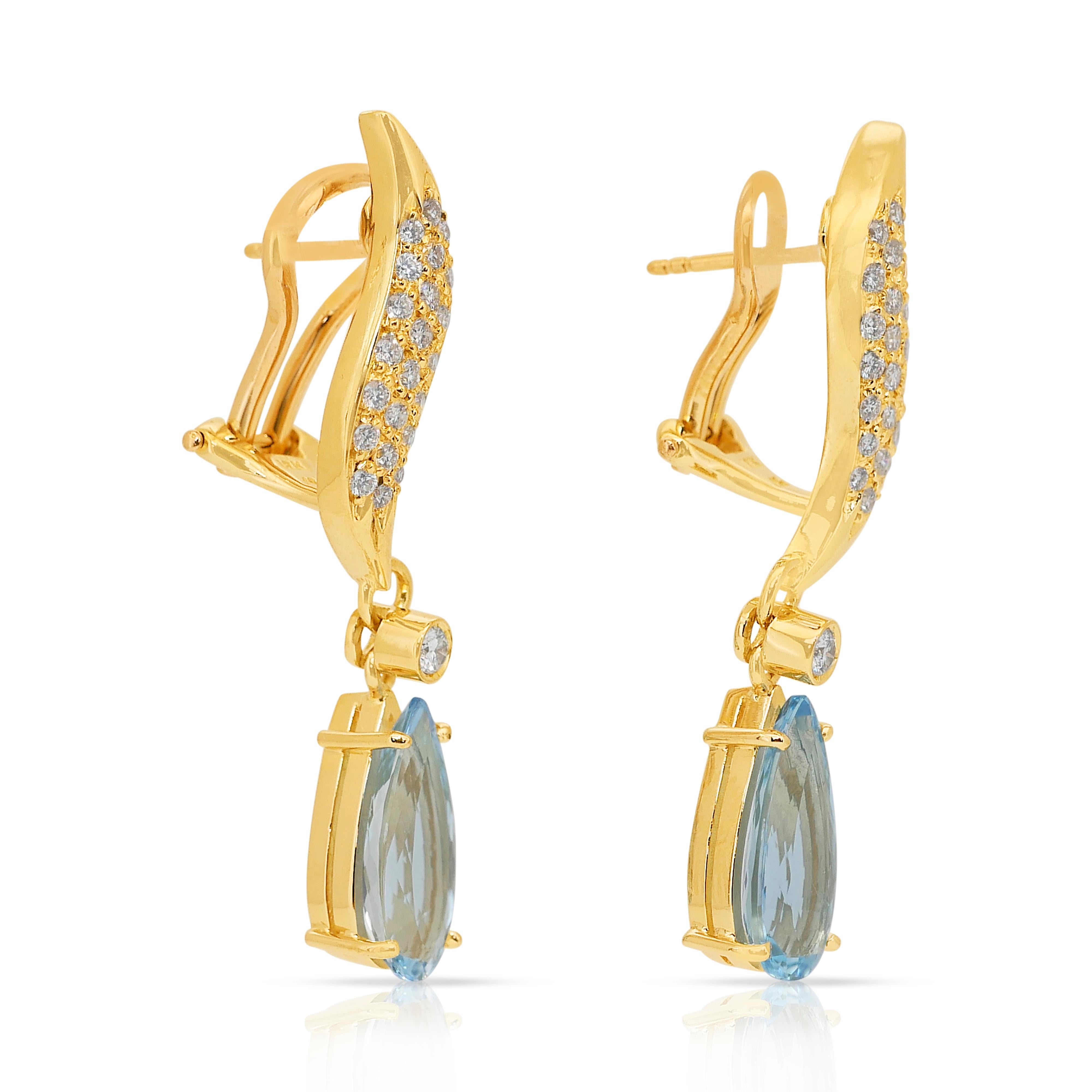 Magnifiques boucles d'oreilles en or jaune 18 carats, aigues-marines et diamants 5,32 carats Pour femmes en vente
