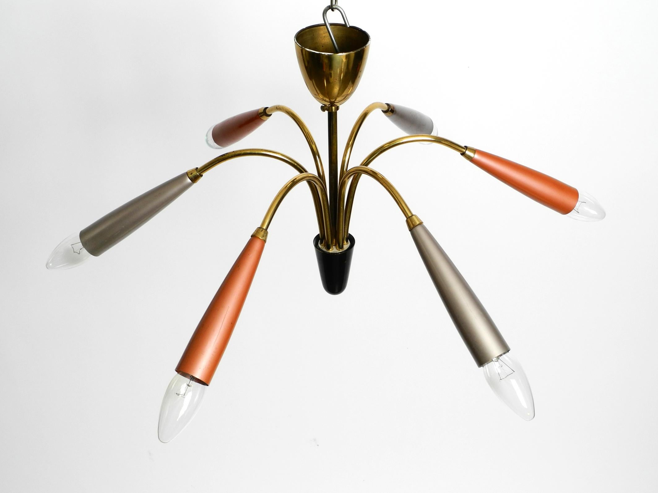 Beautiful 6 arm Mid Century Modern brass Sputnik chandelier In Good Condition For Sale In München, DE