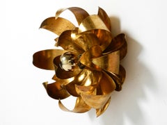 Beautiful 70's gilded floral Regency wall or ceiling lamp with large leaves