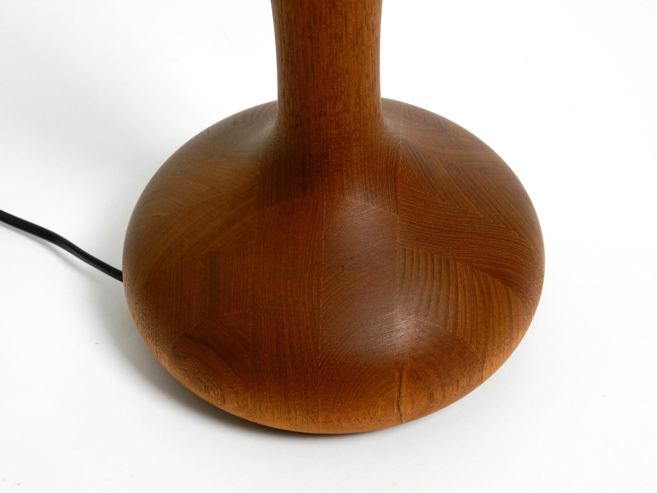Beautiful 80s Domus Teak Table Lamp with Original Wild Silk Fabric Shade For Sale 1