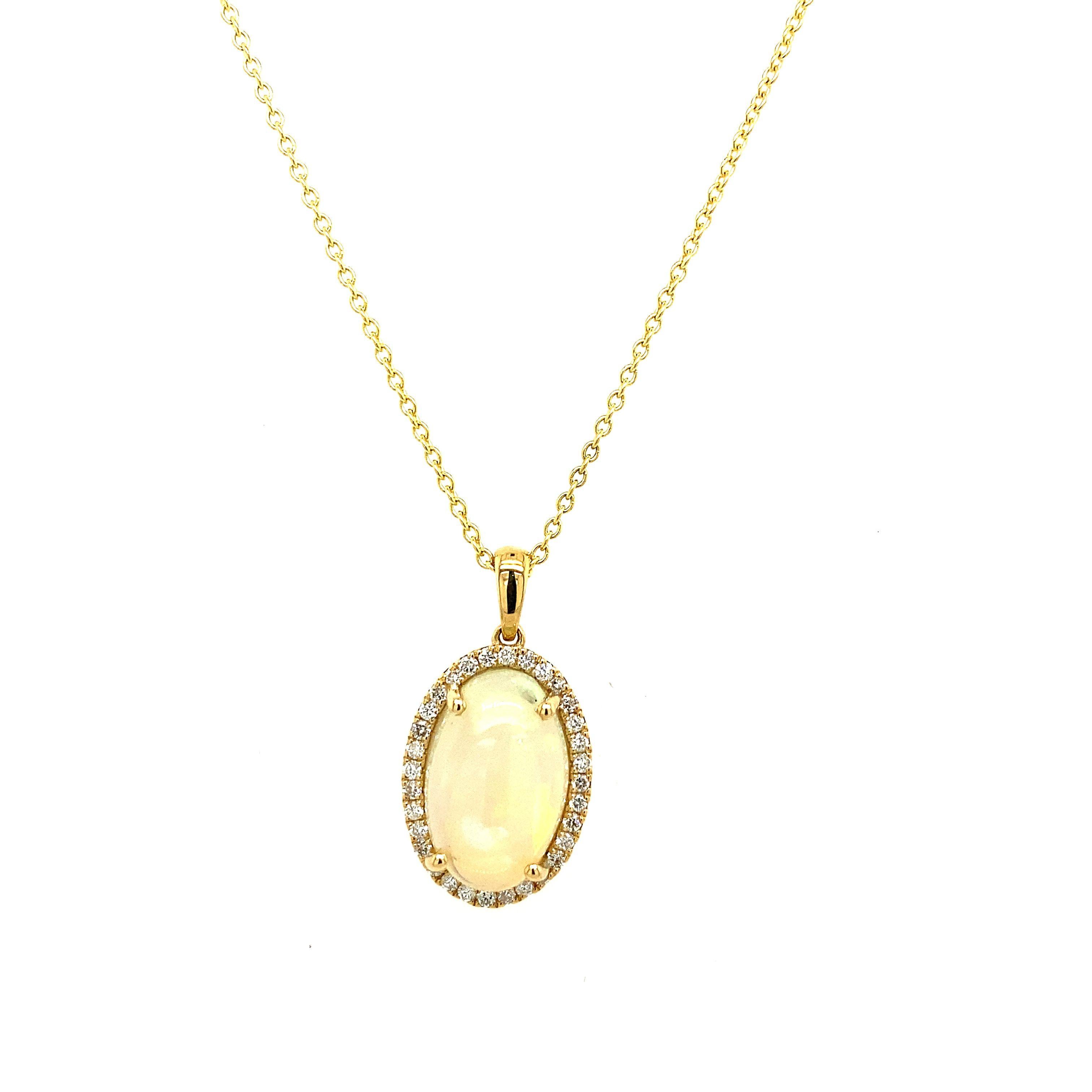 Beautiful 9.43ct Natural Cabochon Opal Pendant Surrounded by 0.25ct Diamonds In New Condition For Sale In London, GB