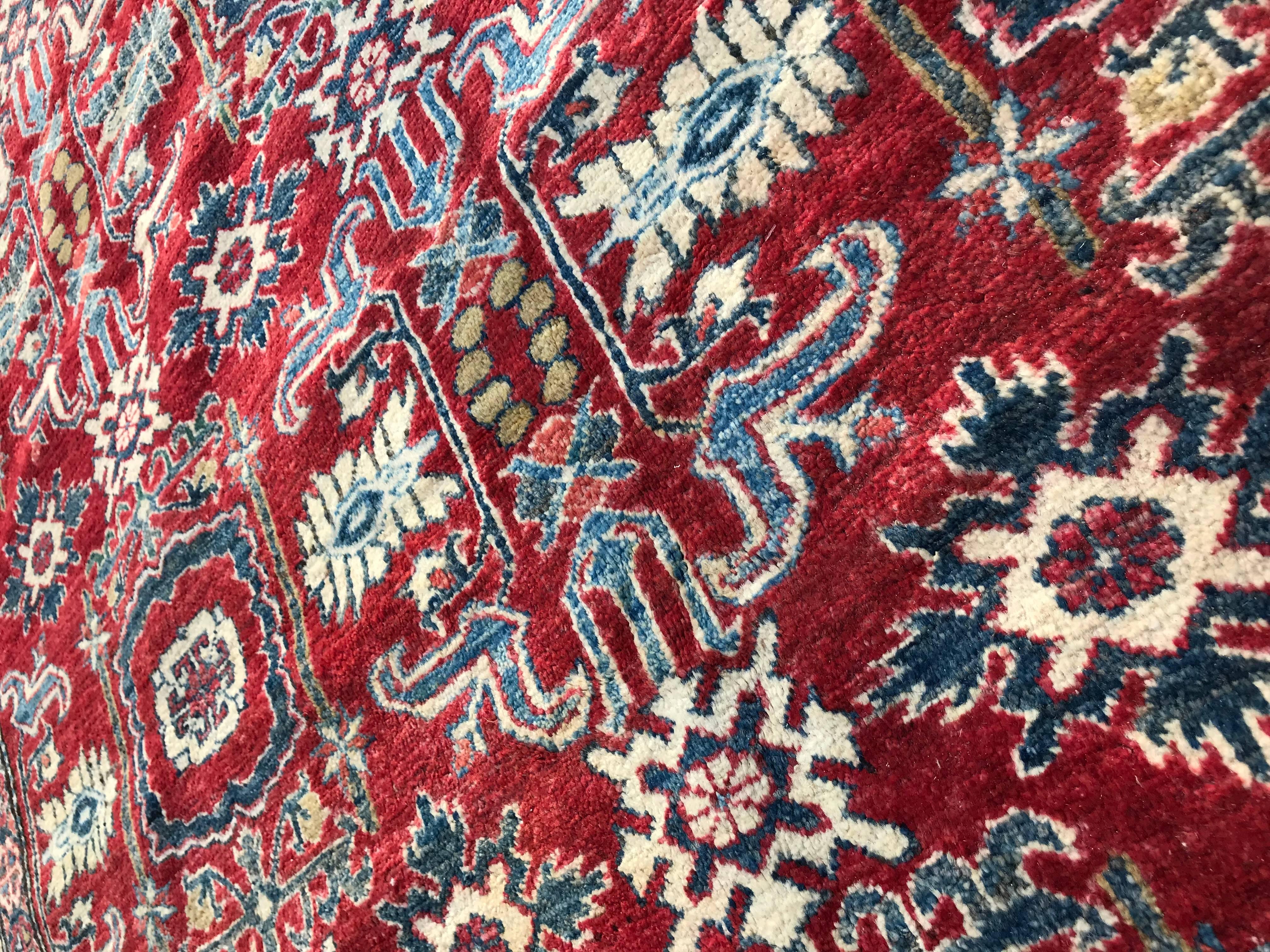 Bobyrug’s Beautiful Afghan Mahal Style Carpet In Good Condition For Sale In Saint Ouen, FR