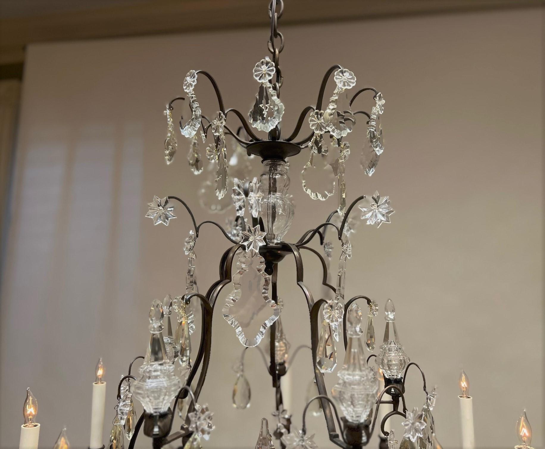 Early 20th Century Beautiful Airy 10-Light French Bronze & Crystal Chandelier