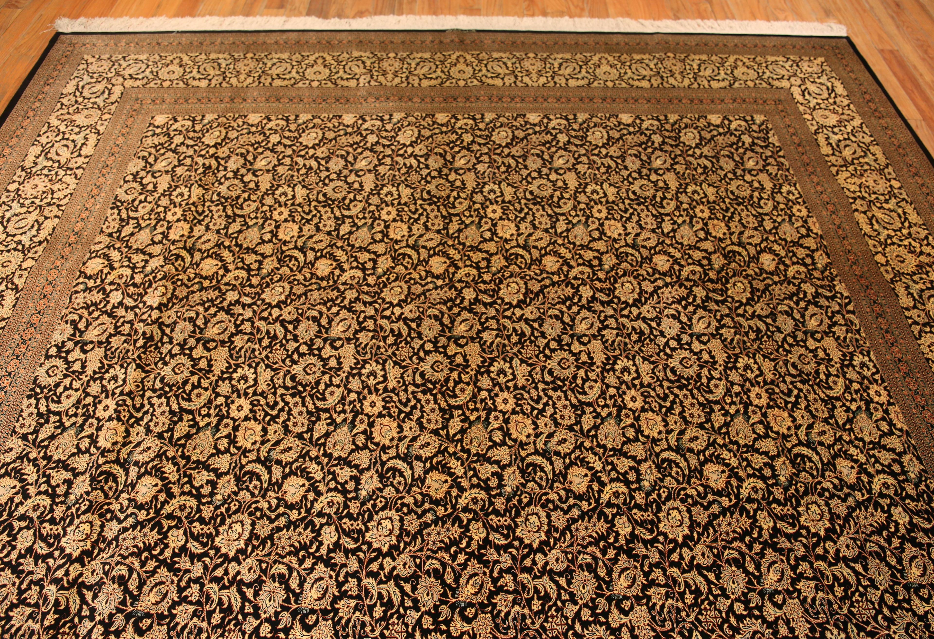 Beautiful Allover Floral Luxurious Vintage Persian Silk Qum Rug 9'9