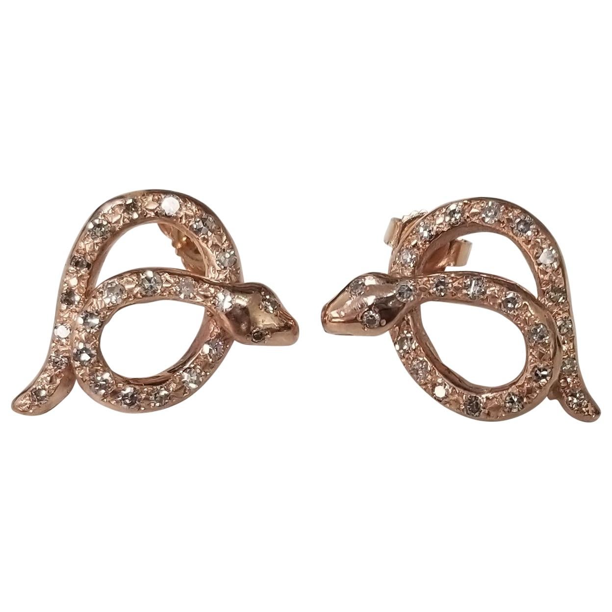 Boucles d'oreilles serpent en or 14 carats avec diamants, d'une beauté et d'une qualité d'exécution étonnantes en vente