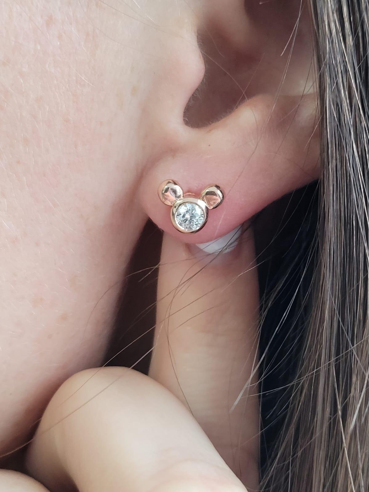 Beautiful and amazing craftsmanship on this 14k rose gold diamond snake earrings.  With a left and right style.
Specifications:
    main stone: 46 single cut diamonds
    carat total weight:  .40pts.
    color:G-H
    clarity:VS2-SI1
    metal:14K