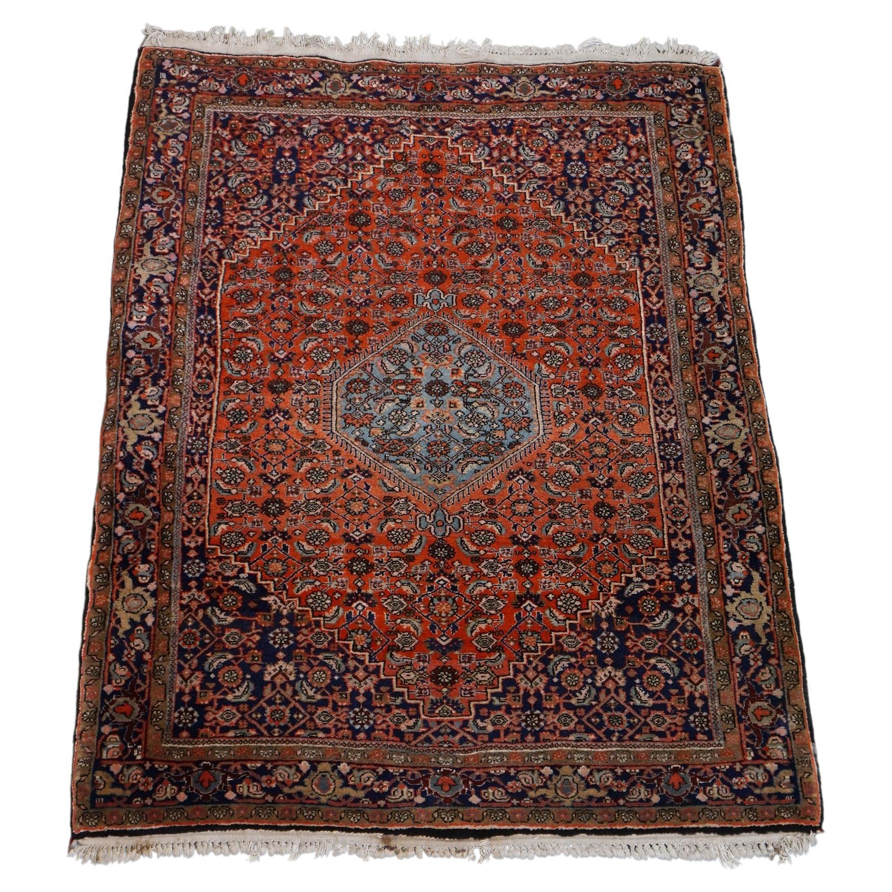 Beautiful and colorful vintage oriental rug 170x120cm