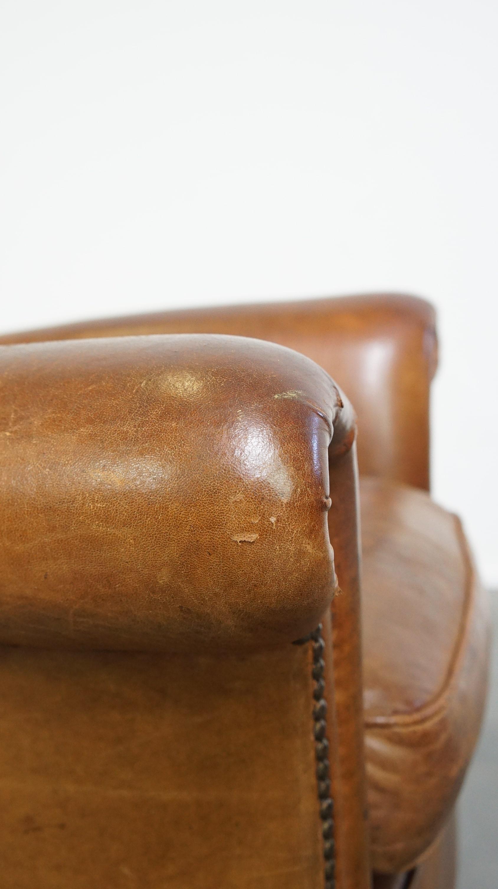 Beautiful and comfortable sheepskin armchair, finished with decorative nailheads For Sale 3