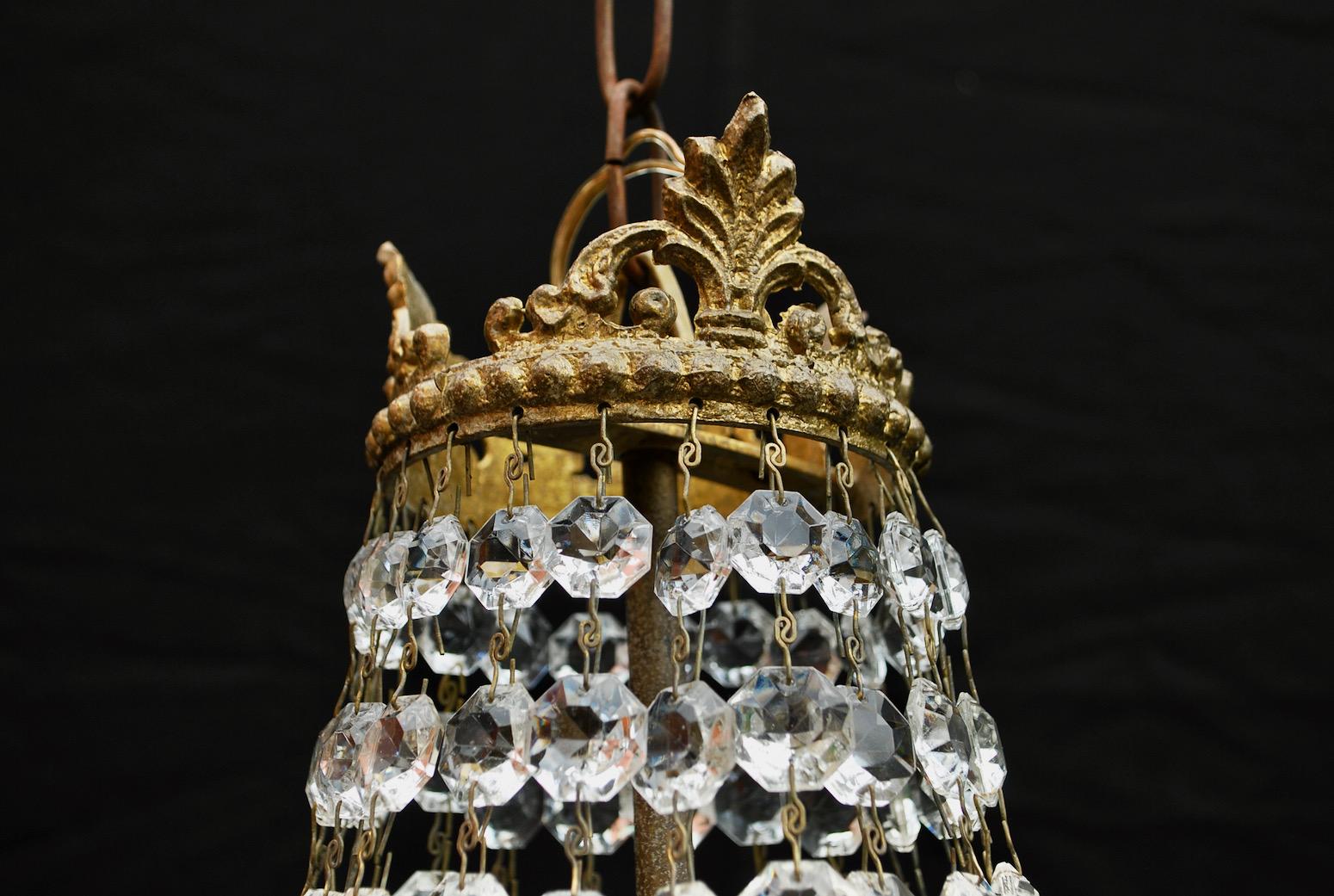 Mid-20th Century Beautiful and Elegant 1940's Italian Crystal Pendant