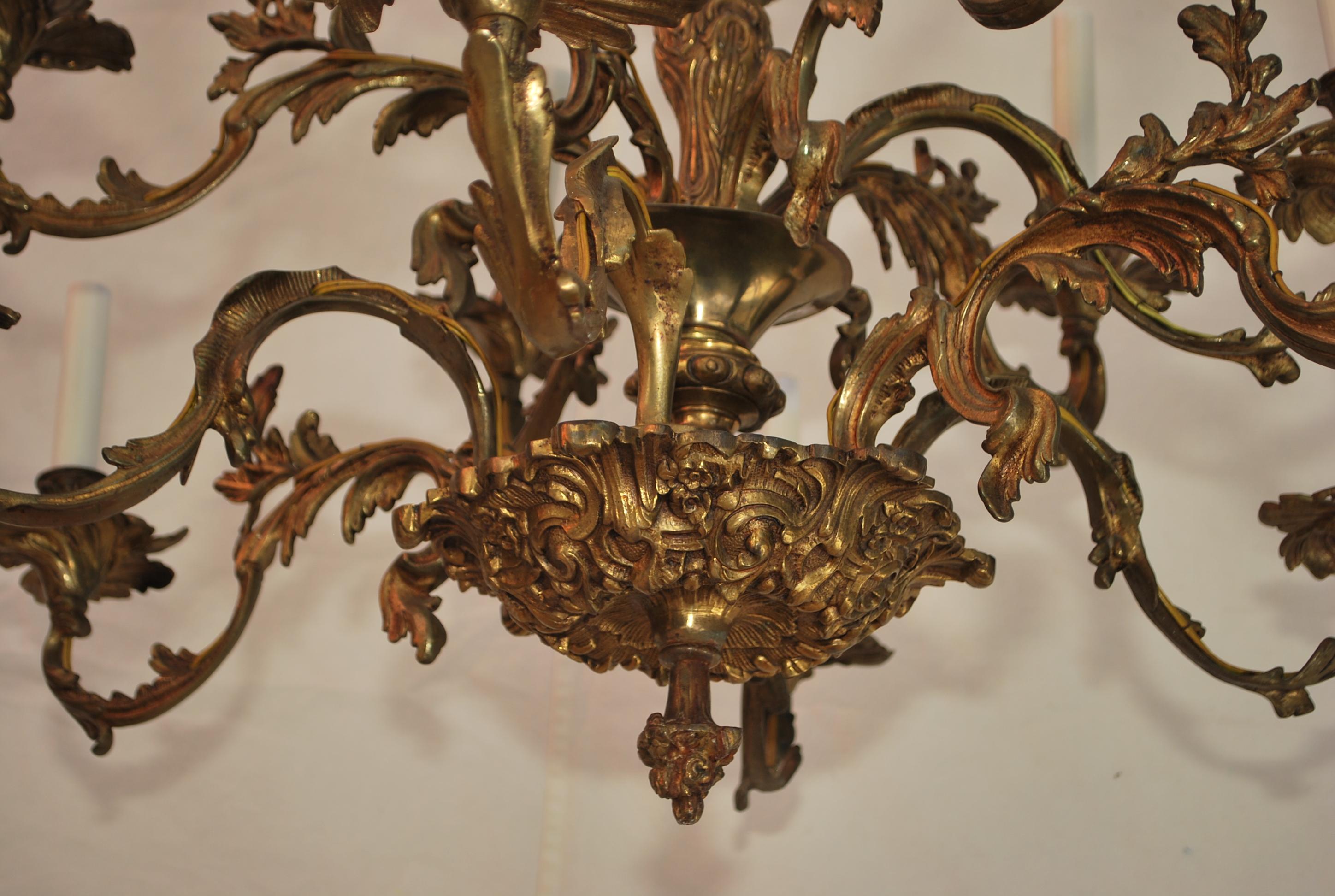 Beautiful  and elegant French 1930's Bronze chandelier Louis XVI style In Good Condition For Sale In Los Angeles, CA