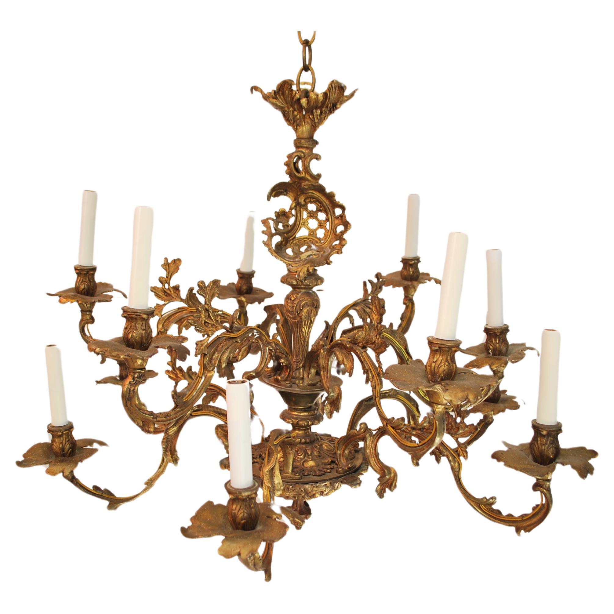 Beautiful  and elegant French 1930's Bronze chandelier Louis XVI style For Sale
