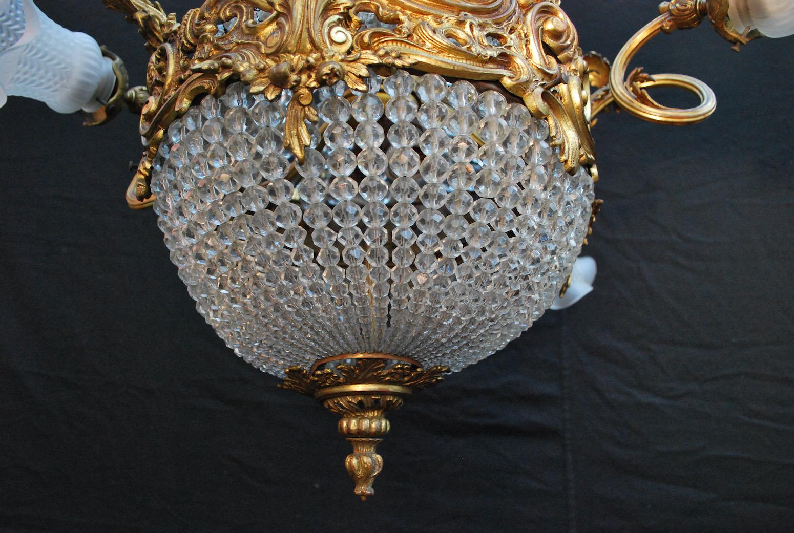 Beautiful and Elegant French Bronze Chandelier For Sale 3