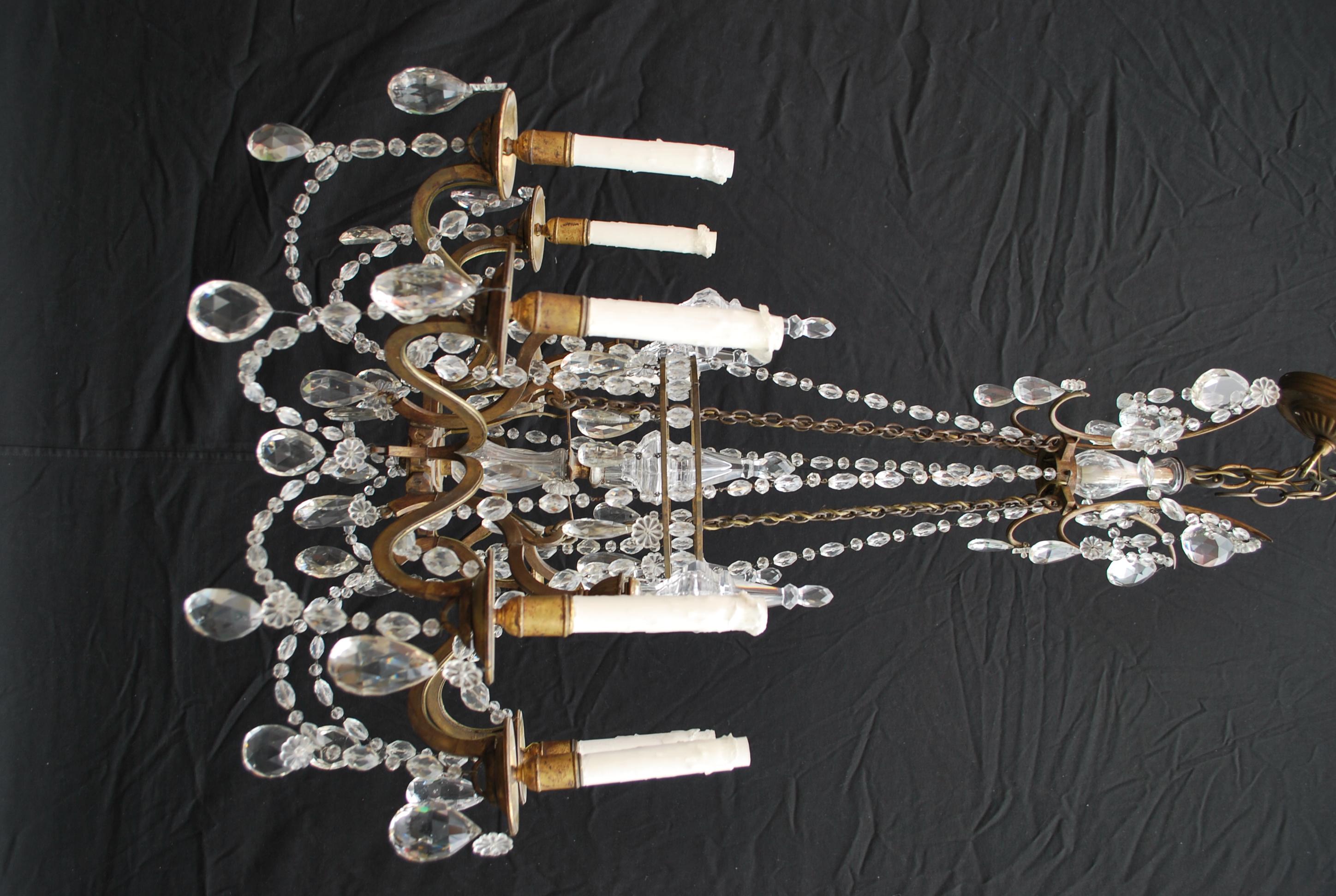 Beautiful and Elegant Late 19th Century French Bronze and Crystal Chandelier In Good Condition For Sale In Los Angeles, CA