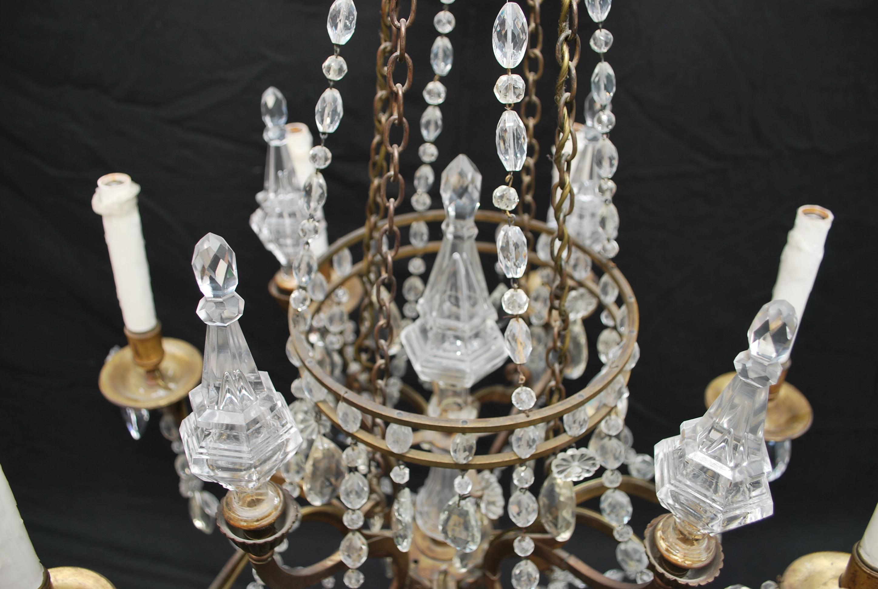 Beautiful and Elegant Late 19th Century French Bronze and Crystal Chandelier For Sale 3