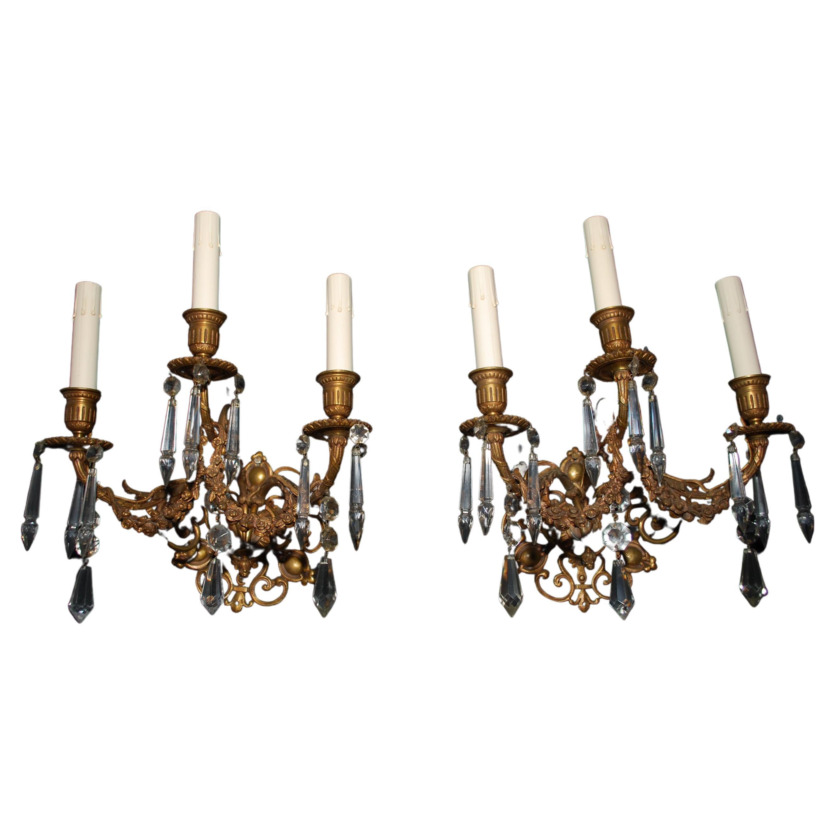 Beautiful and Elegant Pair of Late 19th Century French Bronze Sconces