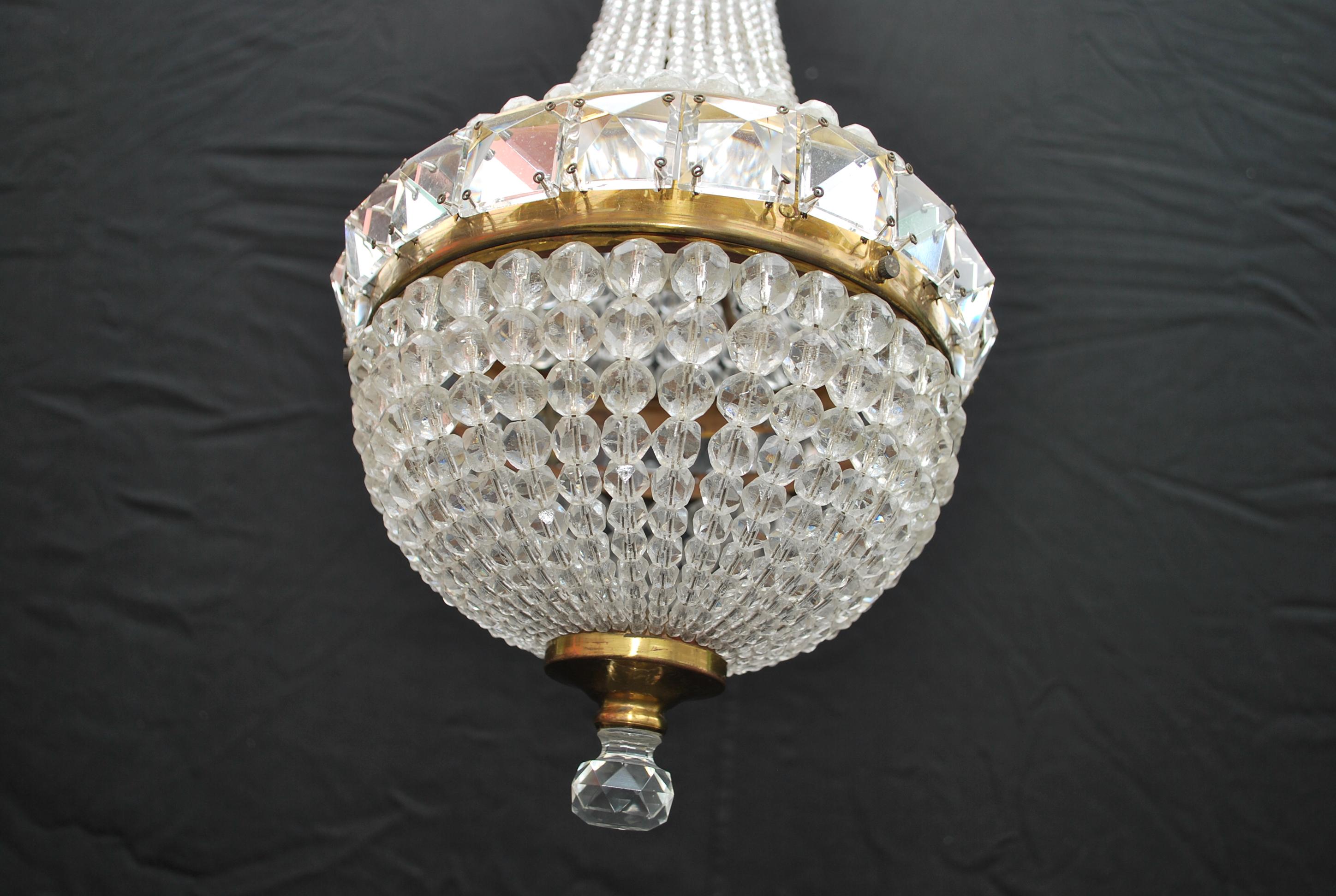 Mid-20th Century Beautiful and Elegant Small Beaded Light For Sale