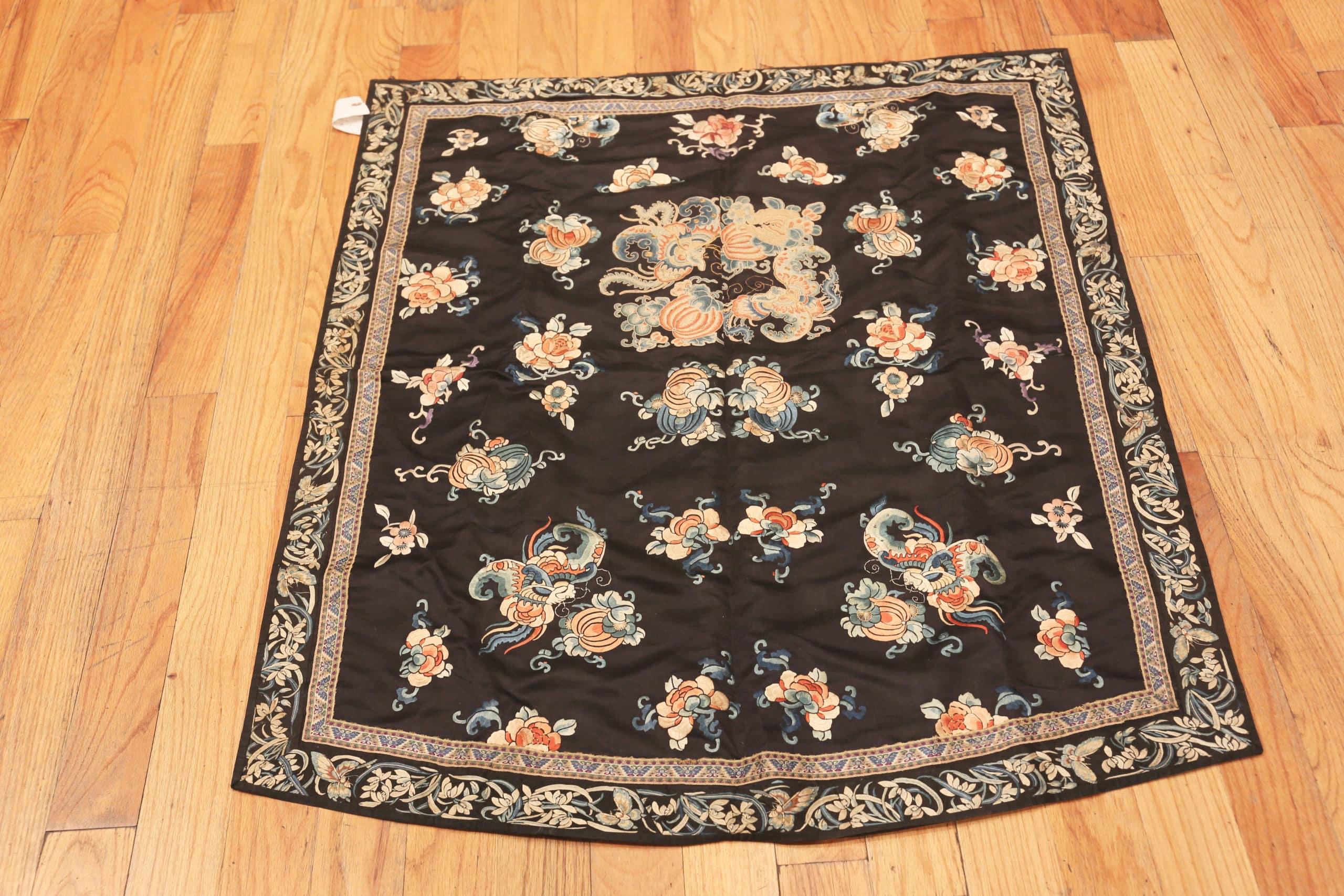 Beautiful and Fine Antique Chinese Textile 3'2