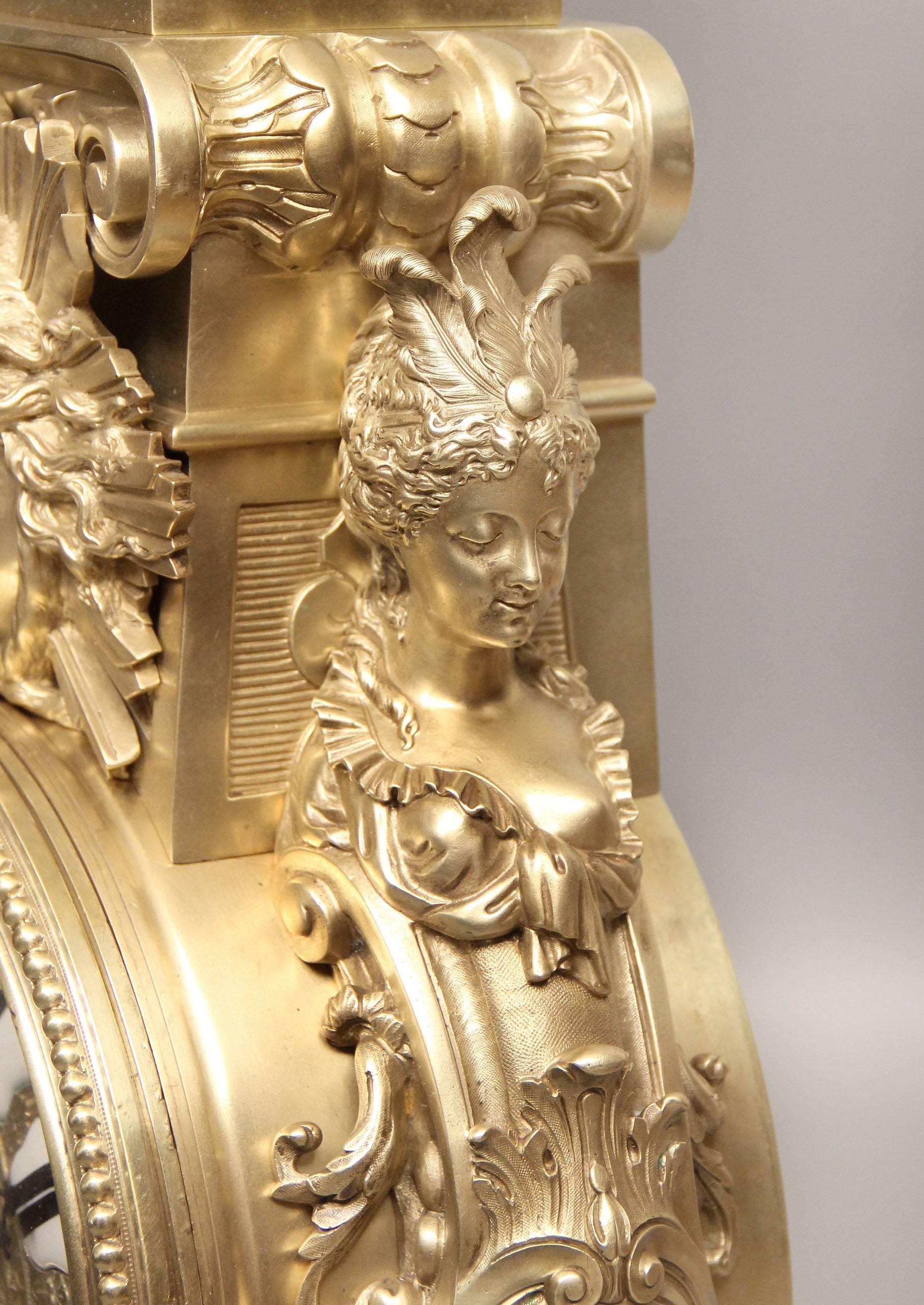 Beautiful and Great Quality Late 19th Century Gilt Bronze Cartel Clock In Good Condition For Sale In Long Island City, NY