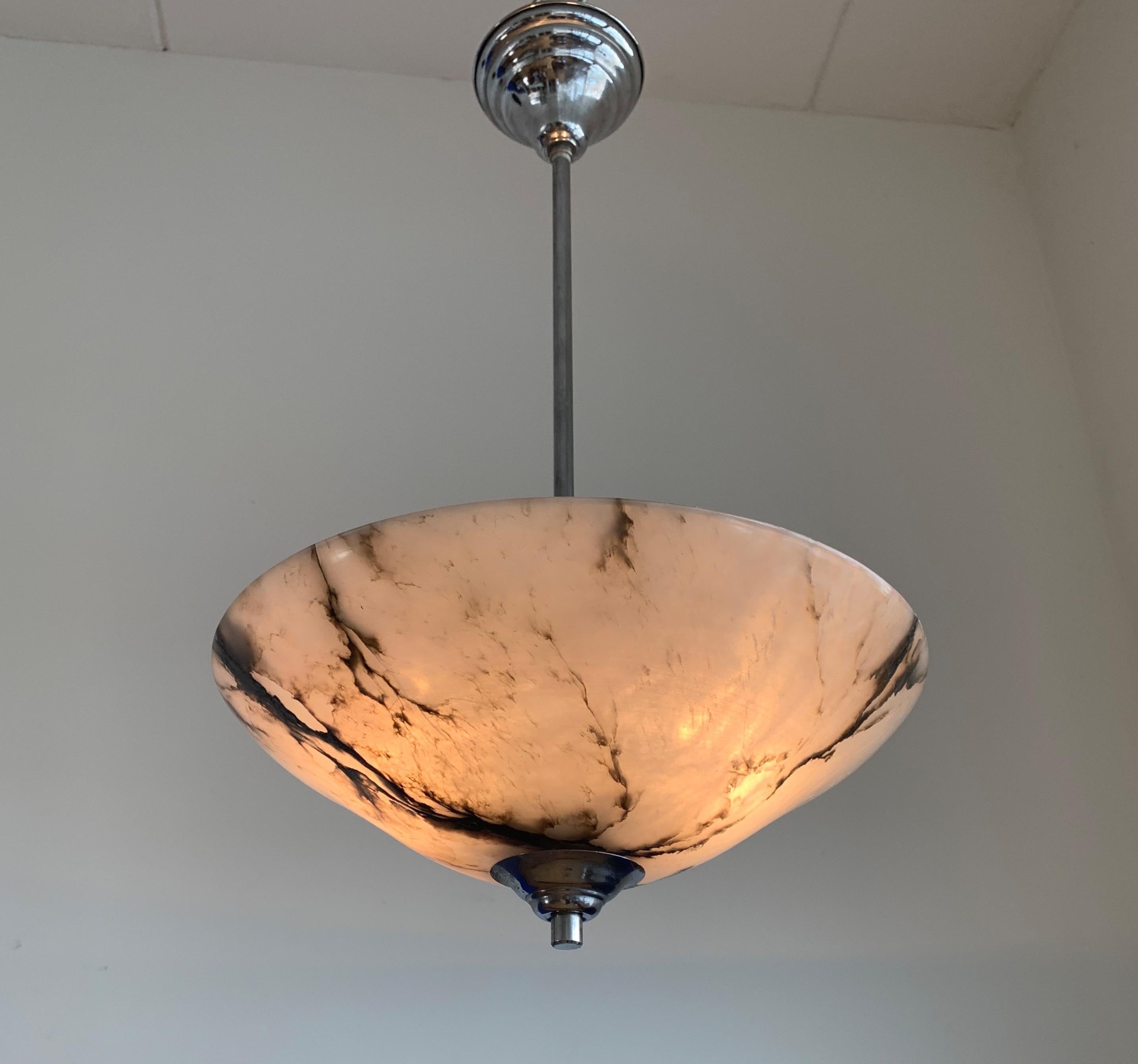 Awesome Art Deco Pendant Light with Stunning Alabaster Mineral Stone Shade, 1920 For Sale 6