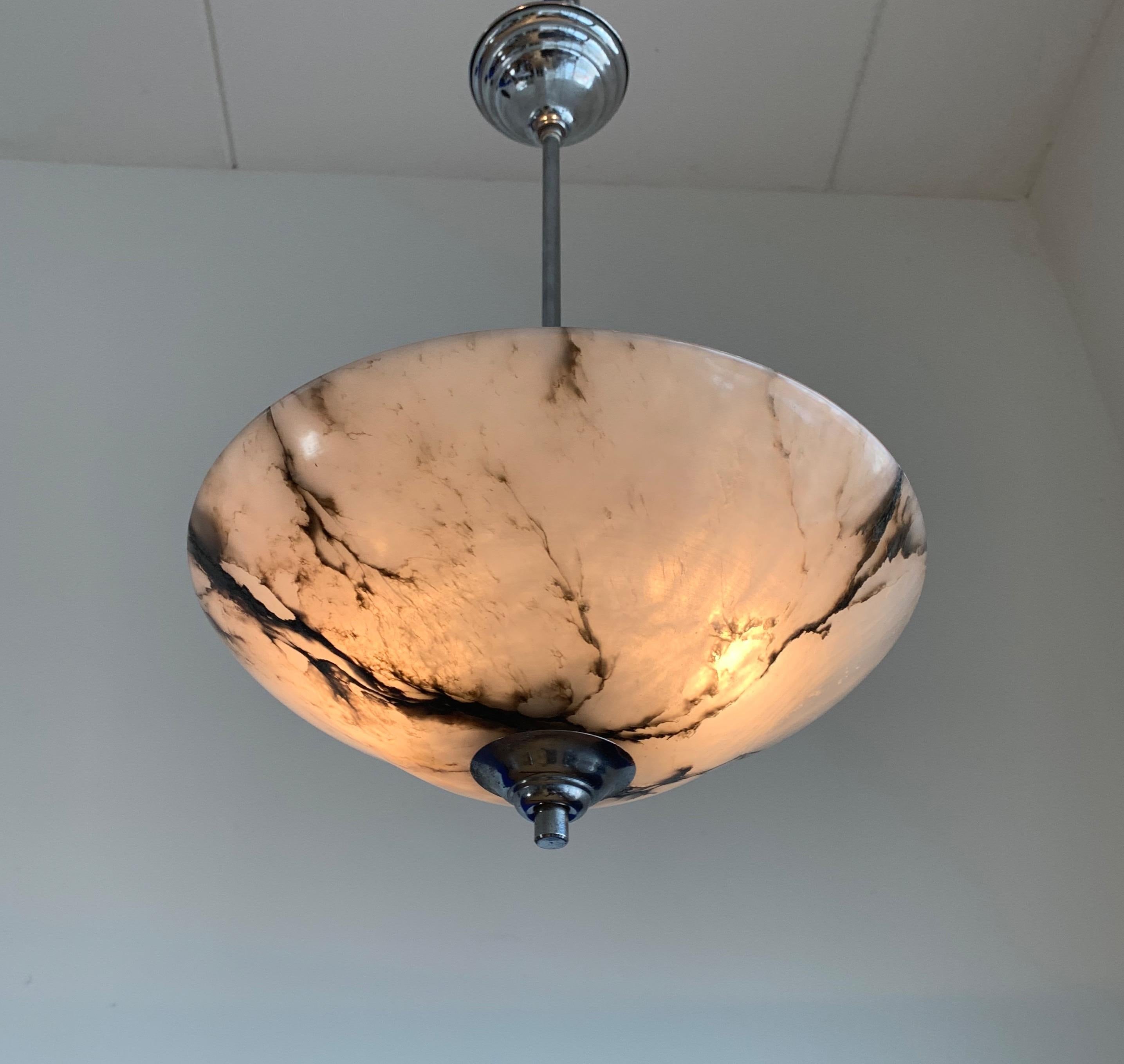 Awesome Art Deco Pendant Light with Stunning Alabaster Mineral Stone Shade, 1920 For Sale 2