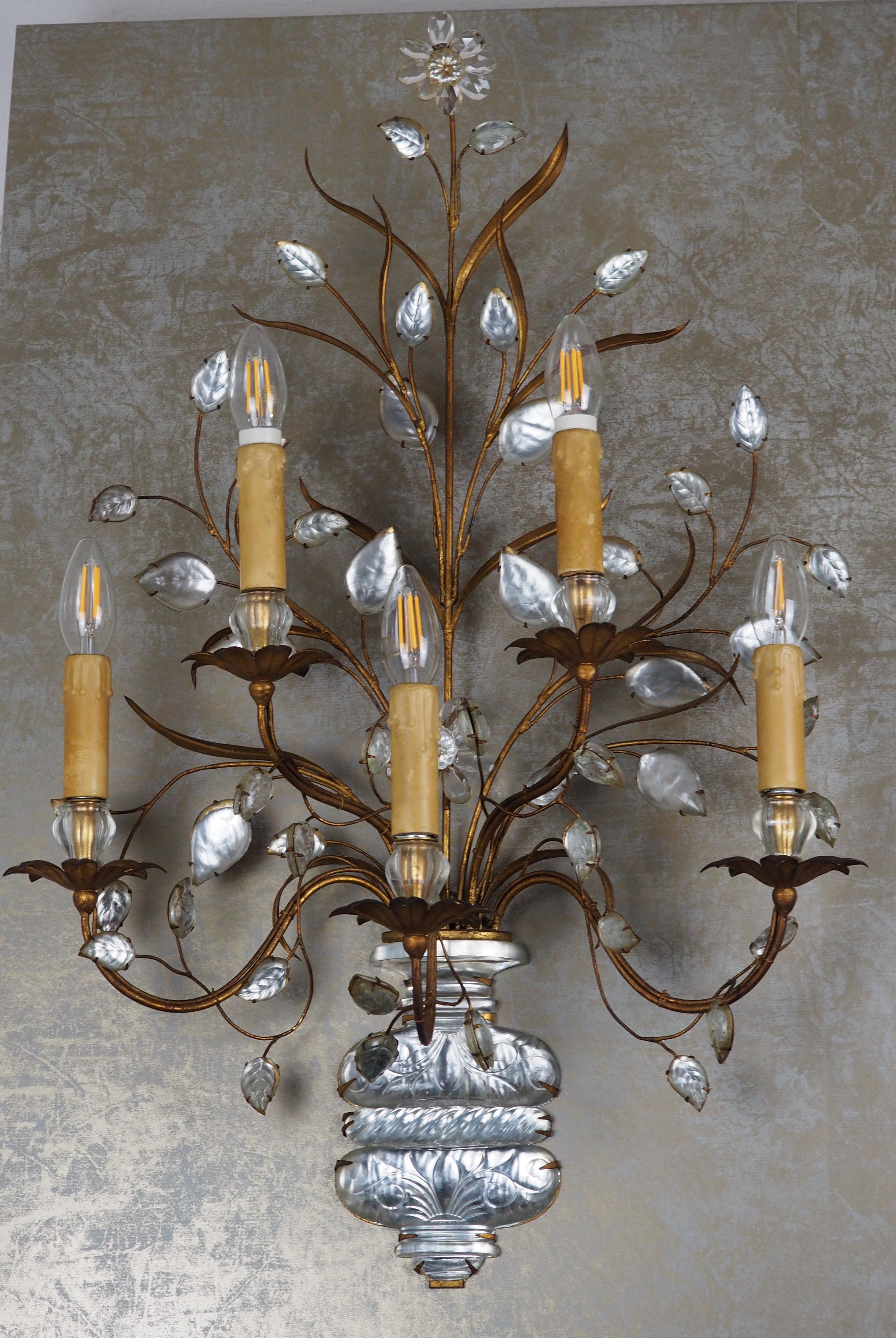 Beautiful and Rare Extra Large Wall Sconce by Maison Baguès, Paris, circa 1930s For Sale 2