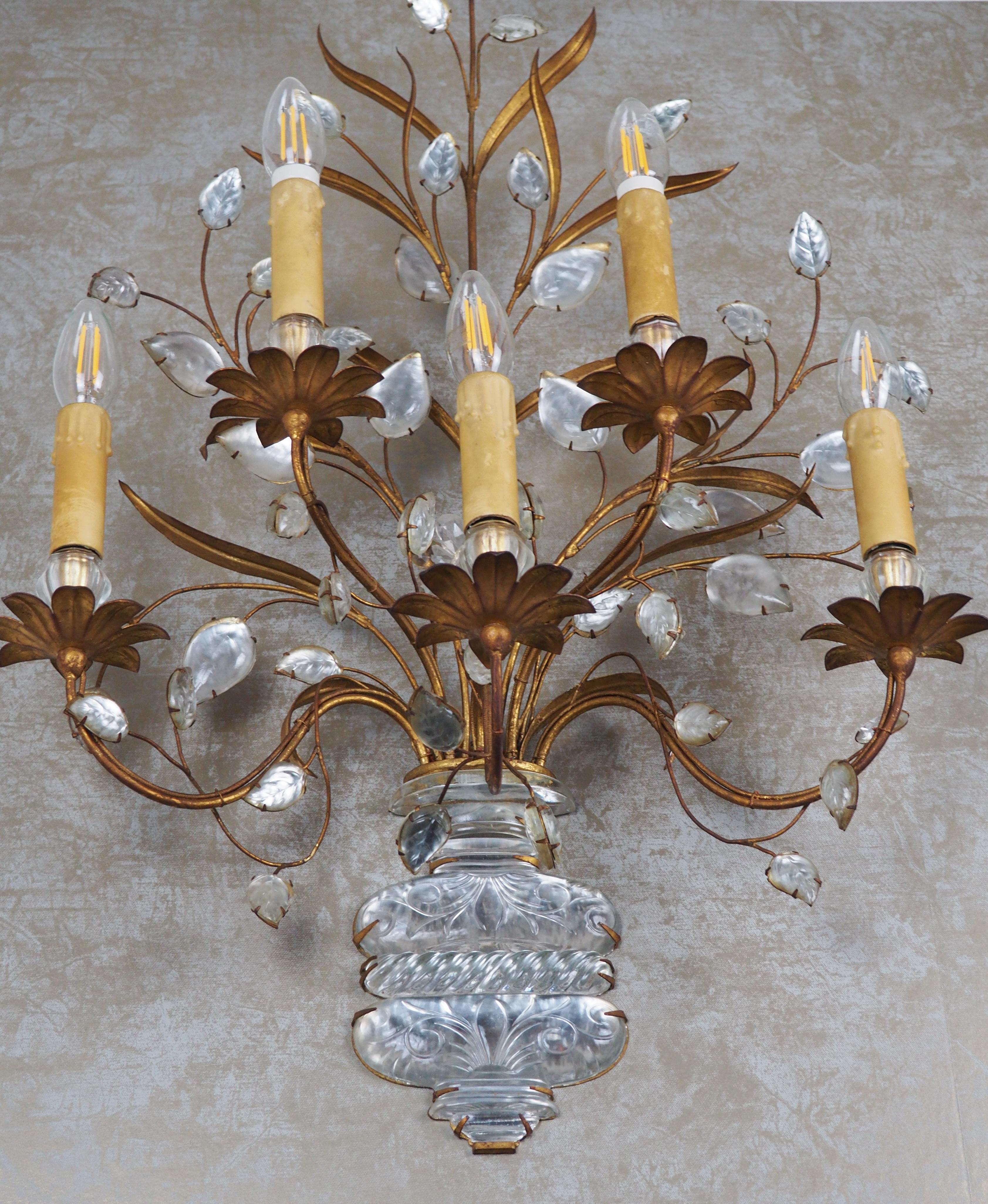 Beautiful and Rare Extra Large Wall Sconce by Maison Baguès, Paris, circa 1930s For Sale 1
