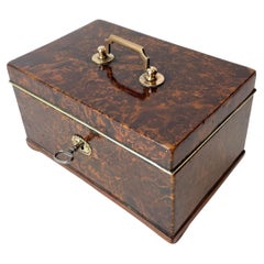 Beautiful and rare Gustavian Alder Root box from late 18th Century
