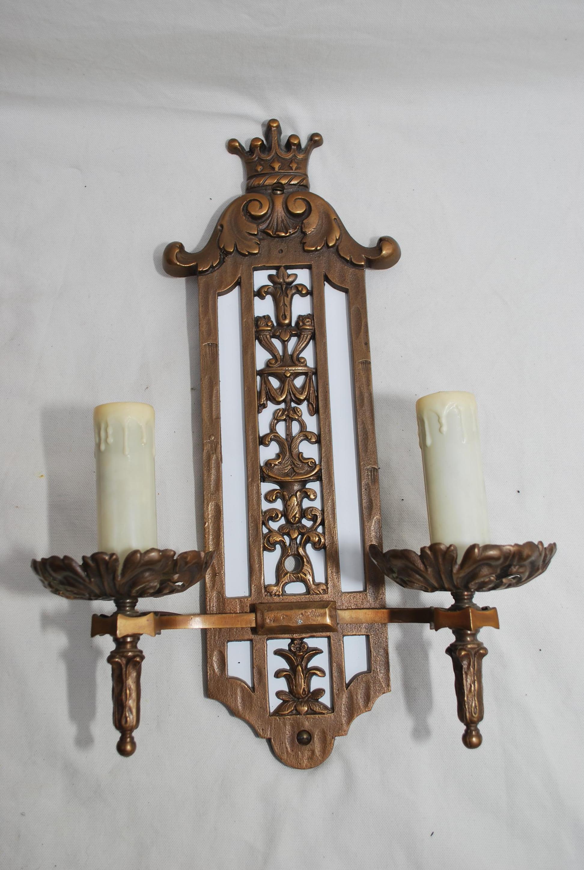 Beautiful  and rare Large 1920's  bronze sconces In Good Condition For Sale In Los Angeles, CA