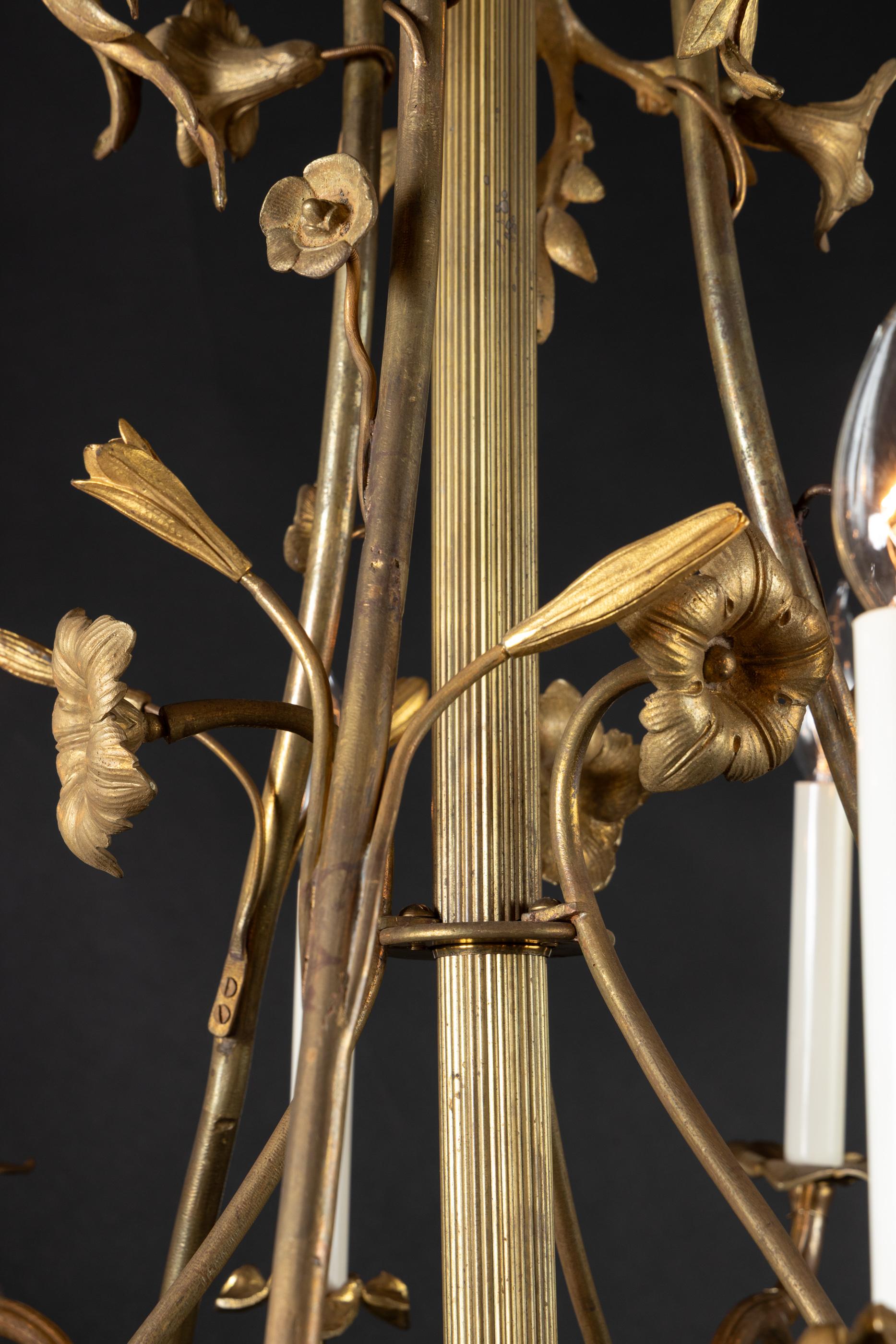 Beautiful and Unique French Art Nouveau Bronze Chandelier in vendita 3