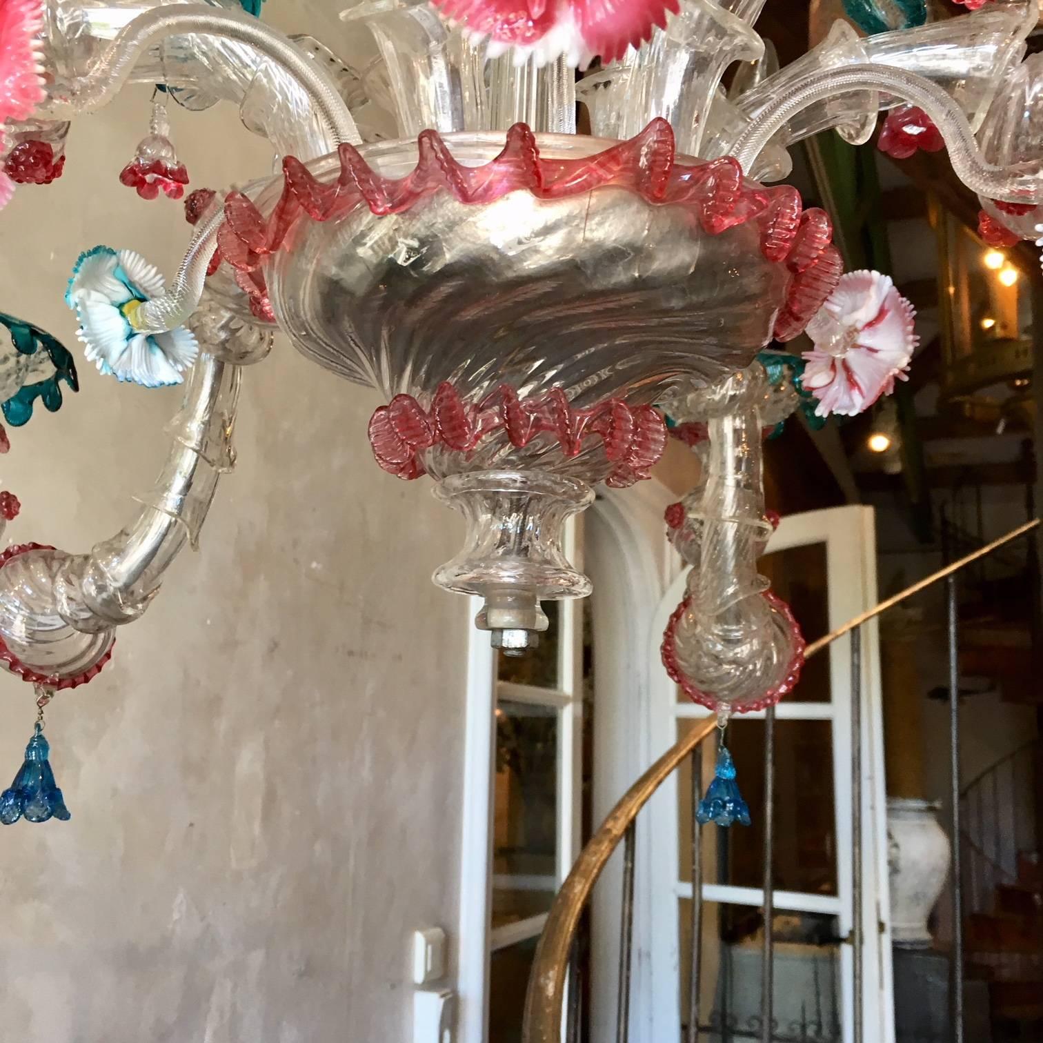 Beautiful and Very Large Colorful Murano Ca'rezzonico Chandelier In Good Condition For Sale In Baambrugge, NL