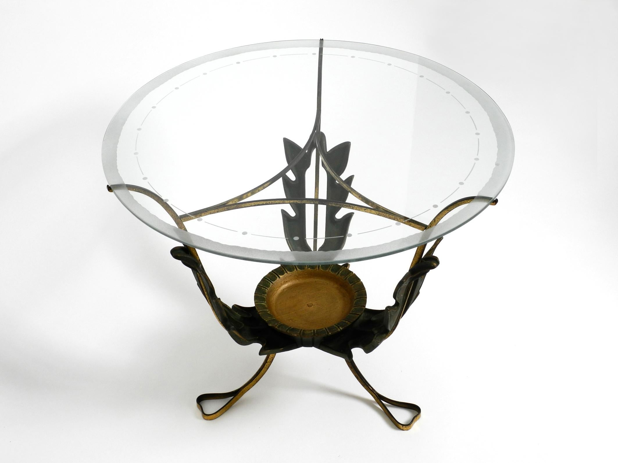 Beautiful and Very Rare Italian Midcentury Glass Brass Floral Side Table In Good Condition In München, DE