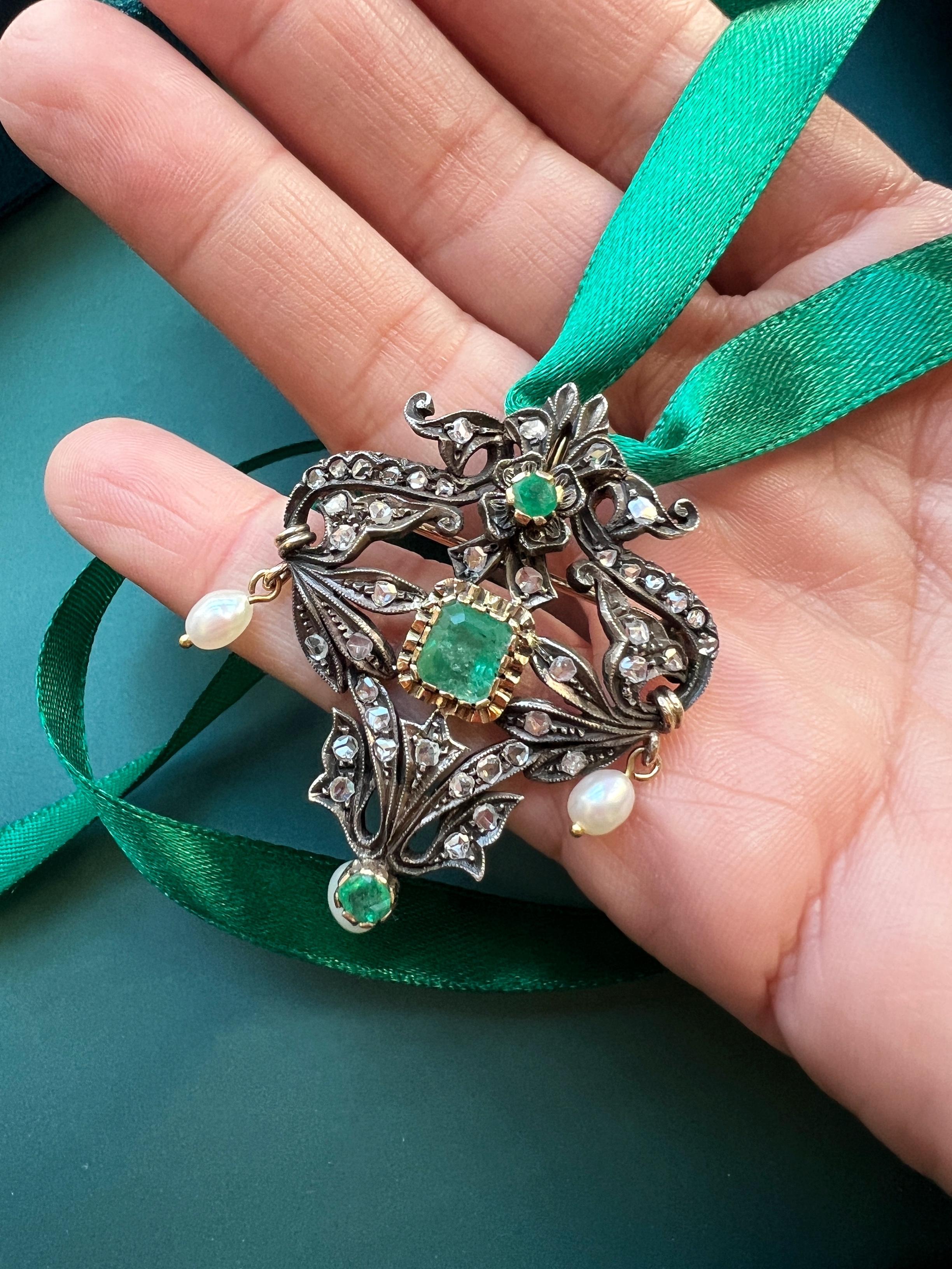 People have admired emerald’s green for thousands of years. There are other green gems, but emerald is the one that’s always associated with the lushest landscapes and the richest greens.

For sale a magnificent pendant brooch, featuring a bouquet