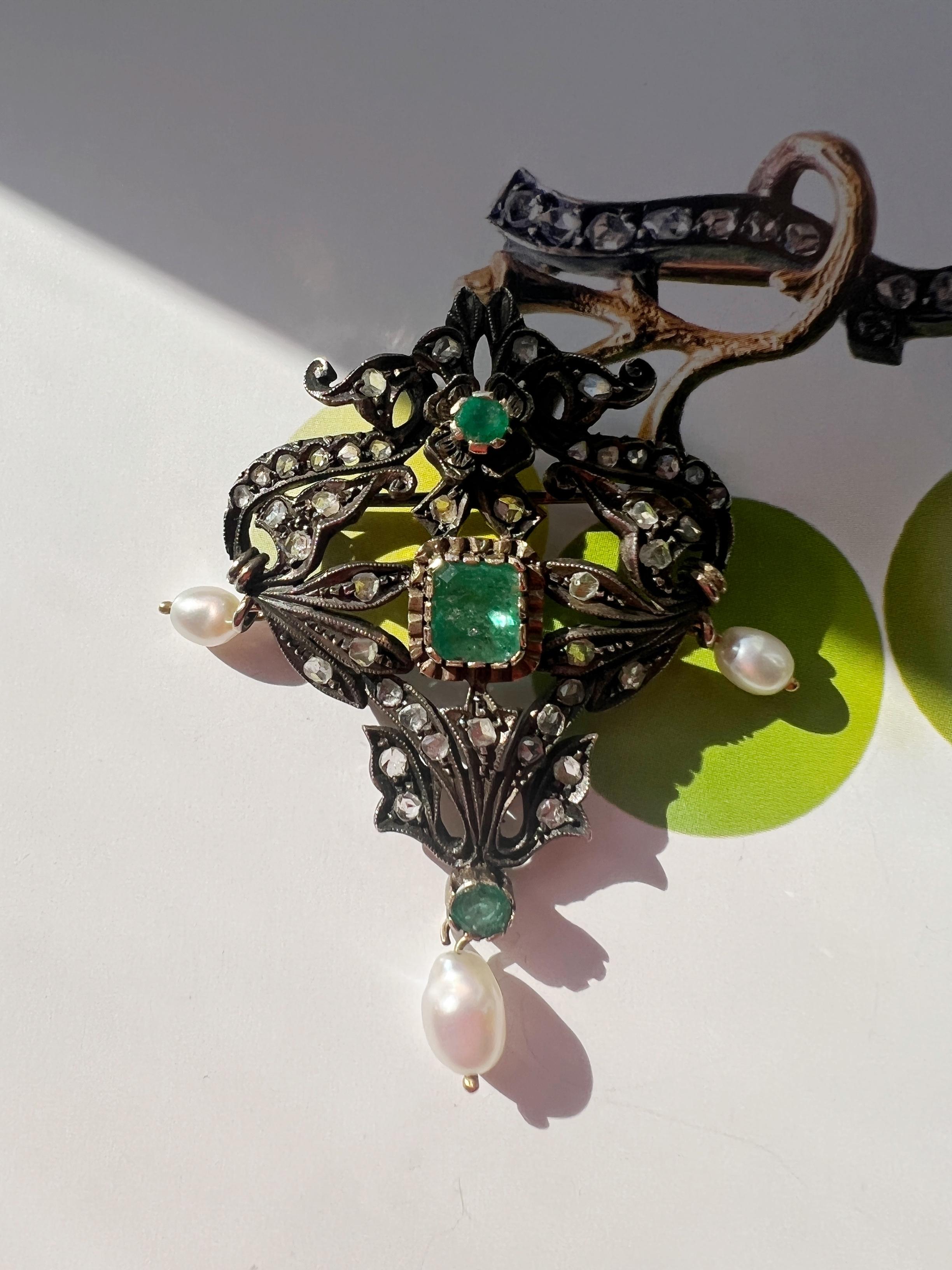 Women's Beautiful Antique 18k Gold Floral Emerald Diamond Pearl Pendant Brooch
