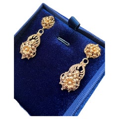 Magnifiques boucles d'oreilles anciennes en filigrane à fleurs en or jaune 18 carats