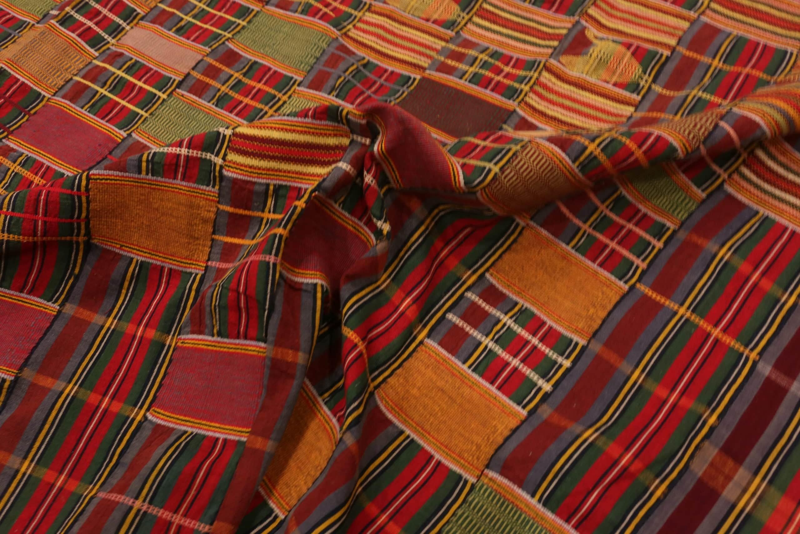 Precioso Tejido Africano Antiguo de Tela Ewe Kente 5'7