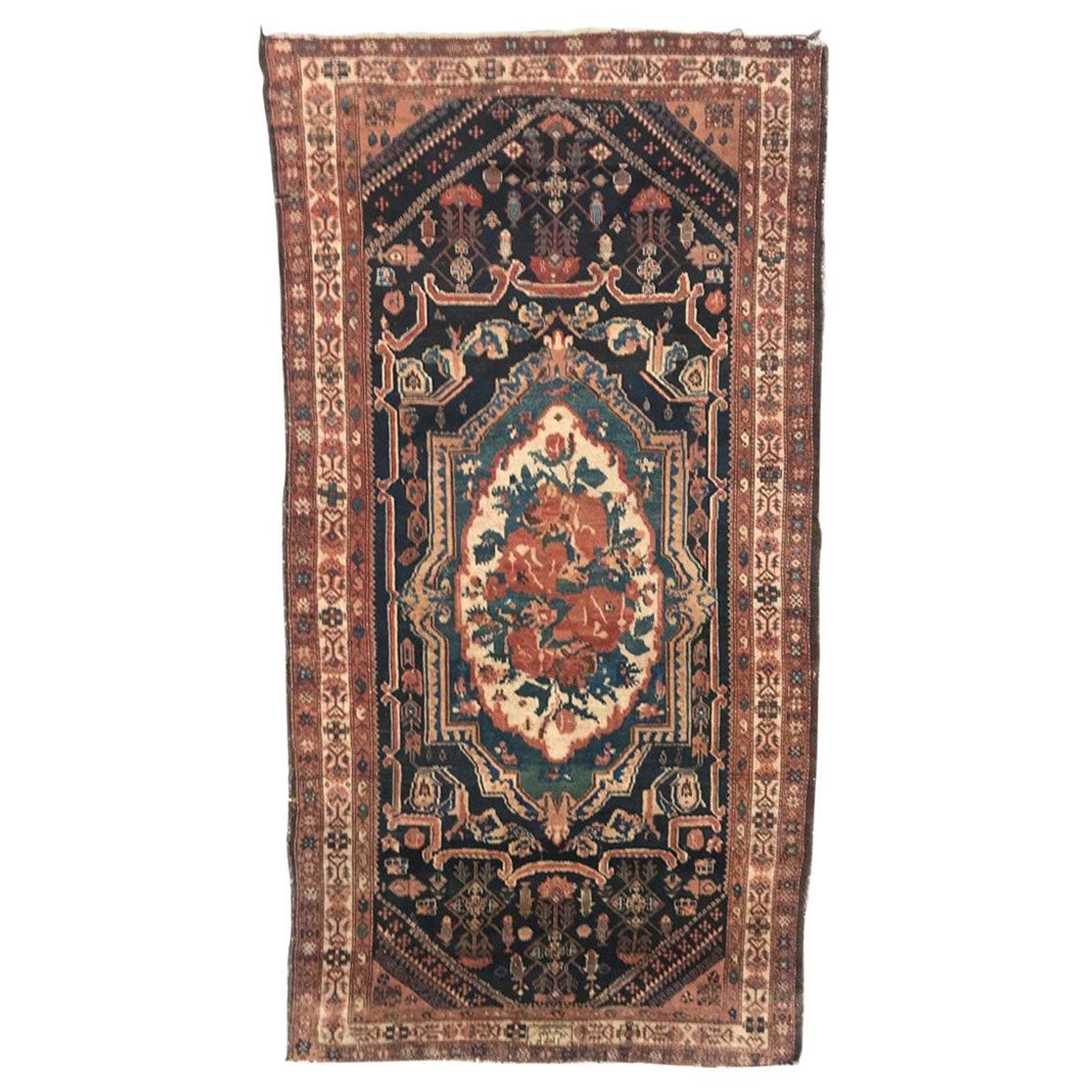 Bobyrug's Beautiful Antique Aubusson Style Mid-Eastern Rug (tapis du Moyen-Orient) en vente