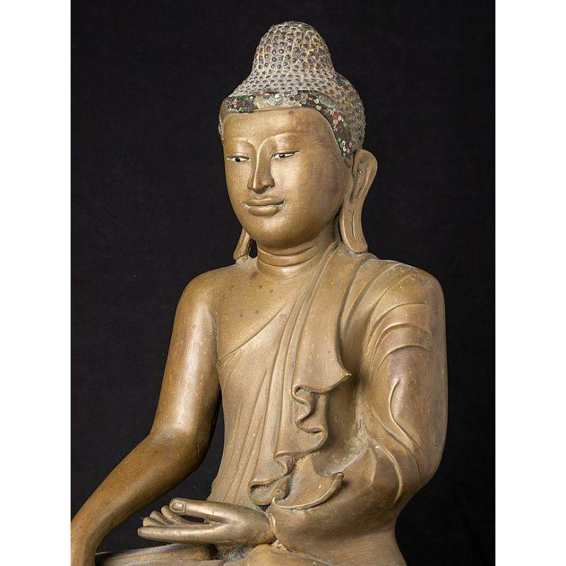 Beautiful Antique Bronze Mandalay Buddha Statue from Burma For Sale 6