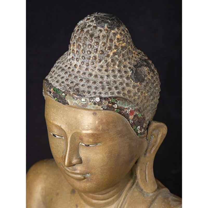 Beautiful Antique Bronze Mandalay Buddha Statue from Burma For Sale 9